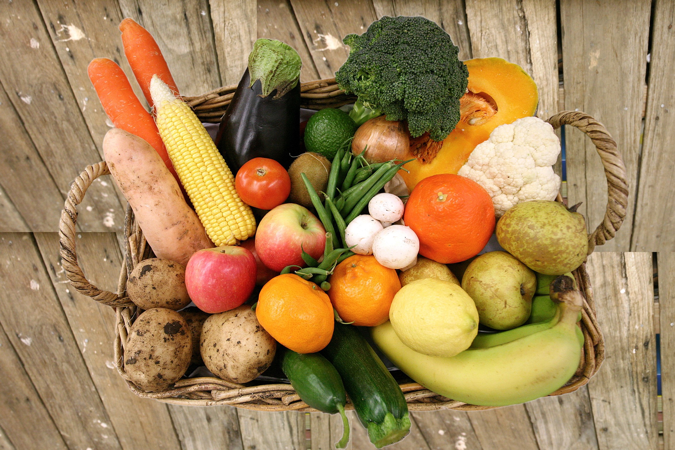 Basket of fresh fruits and vegetables HD Wallpaper