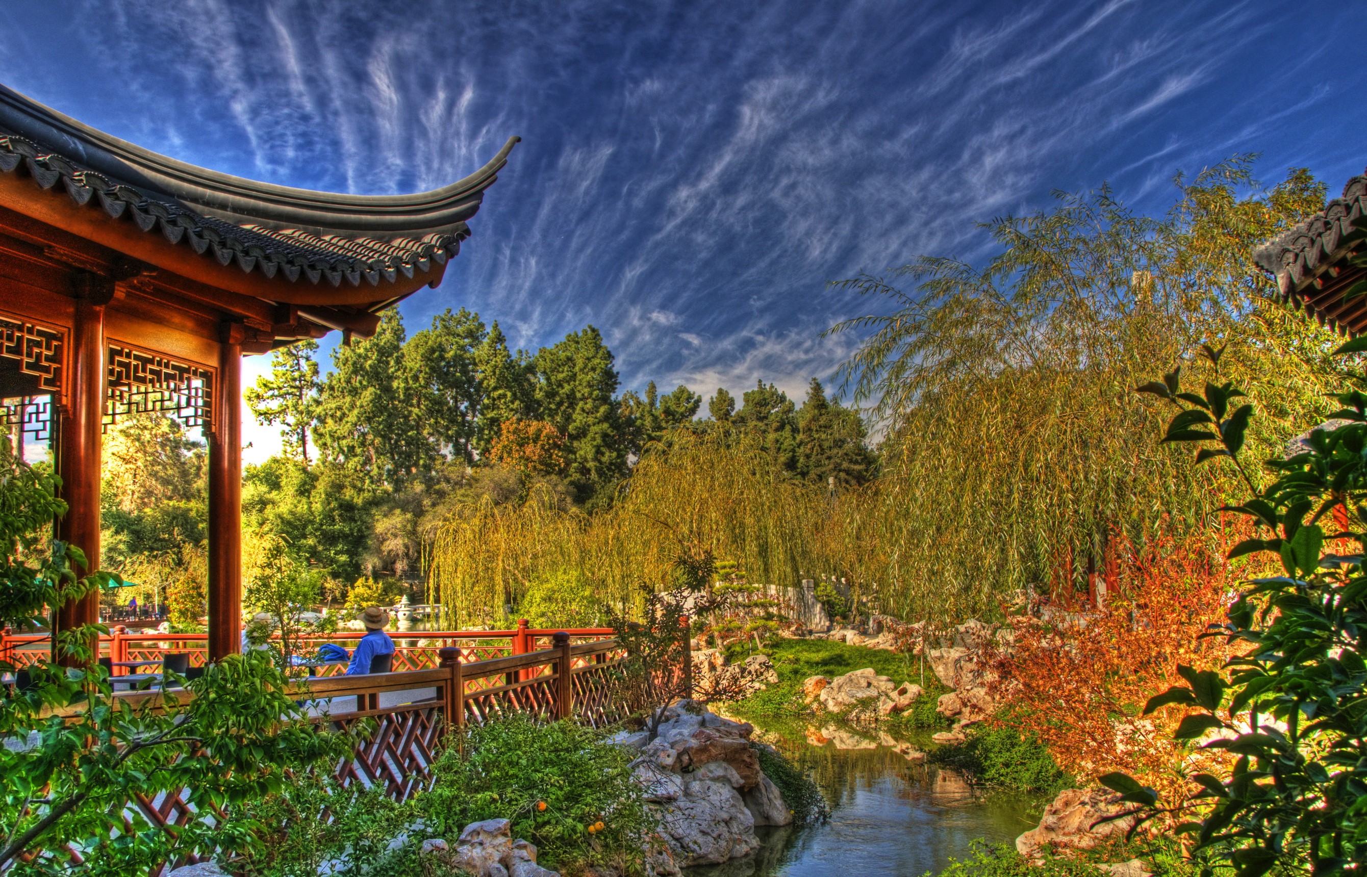 Chinese Garden with Pavilion and Willow Trees HD Wallpaper