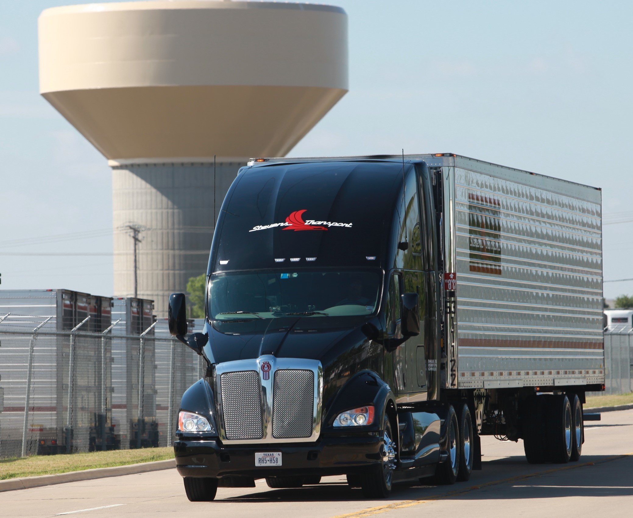 Black Kenworth Semi-Truck with Trailer HD Wallpaper
