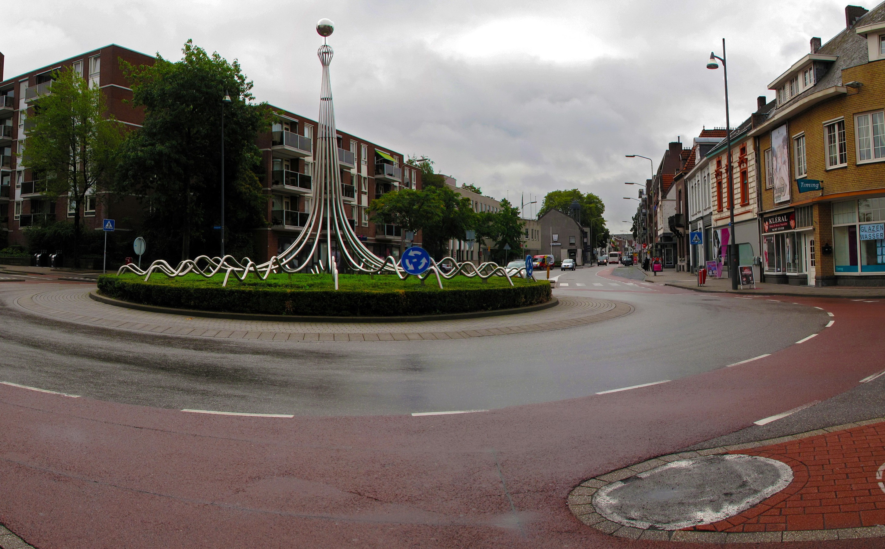 Roundabout sculpture in Netherlands HD Wallpaper
