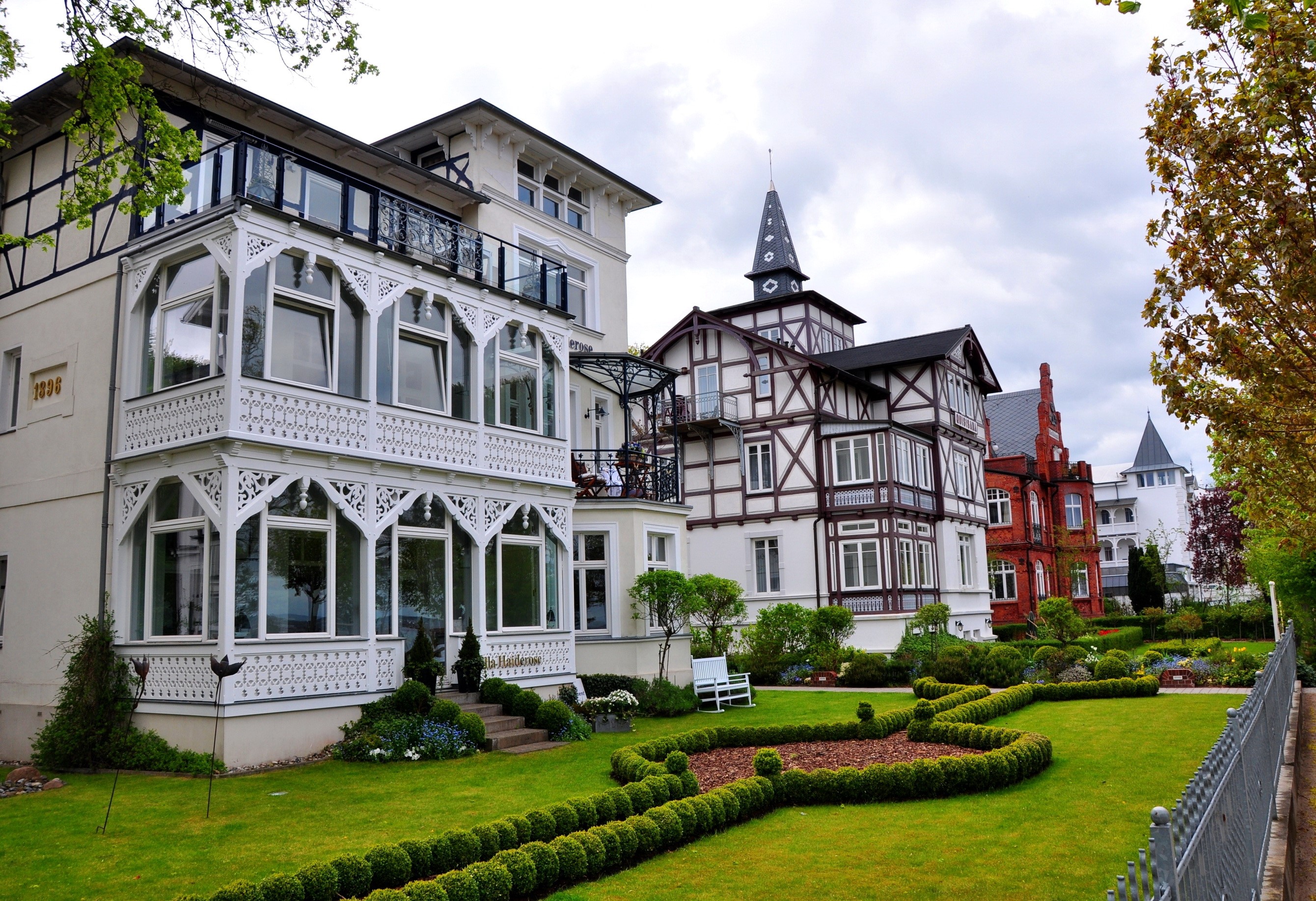 German resort town with historic architecture and gardens HD Wallpaper