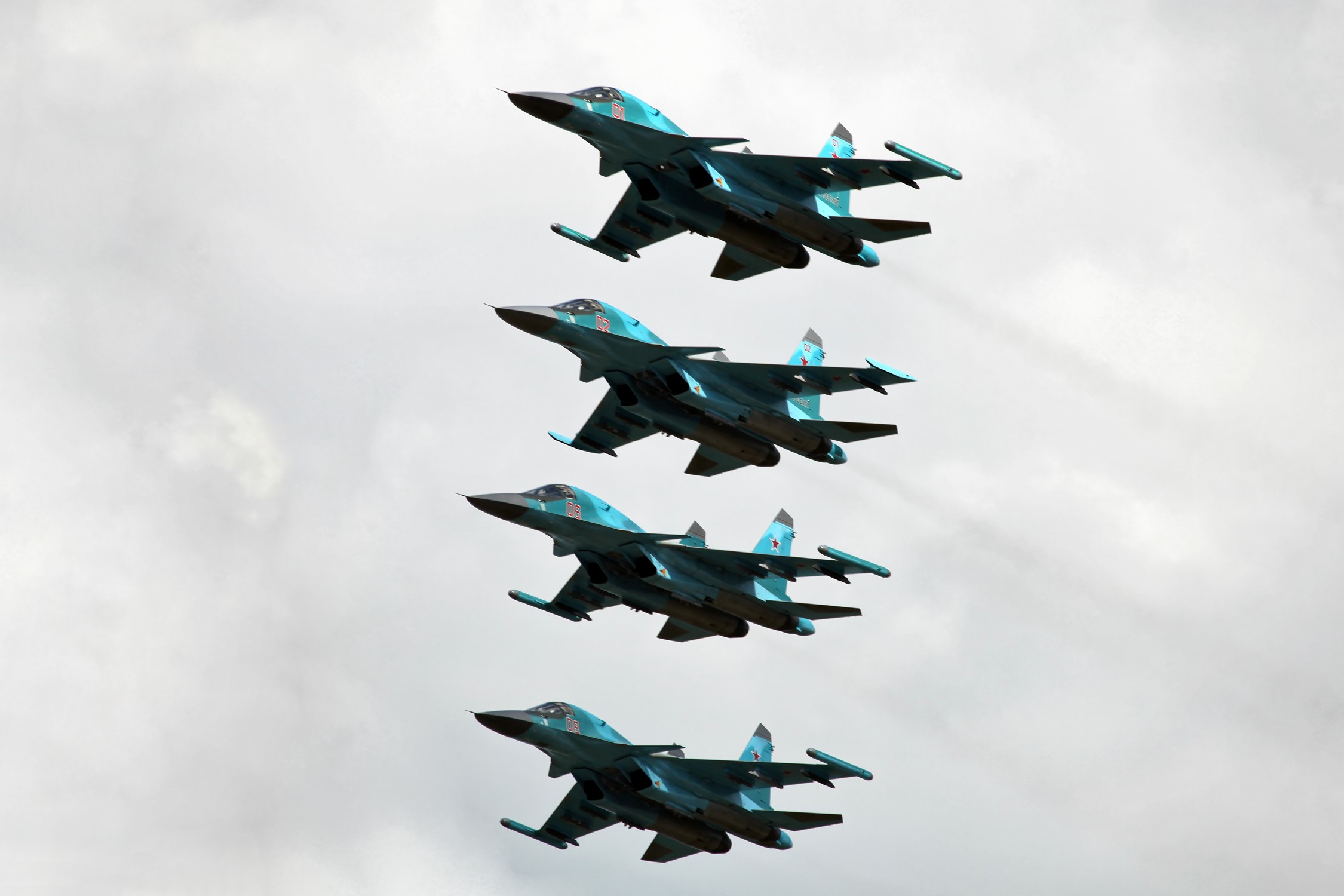 Four Sukhoi Su-34 fighter jets in formation HD Wallpaper