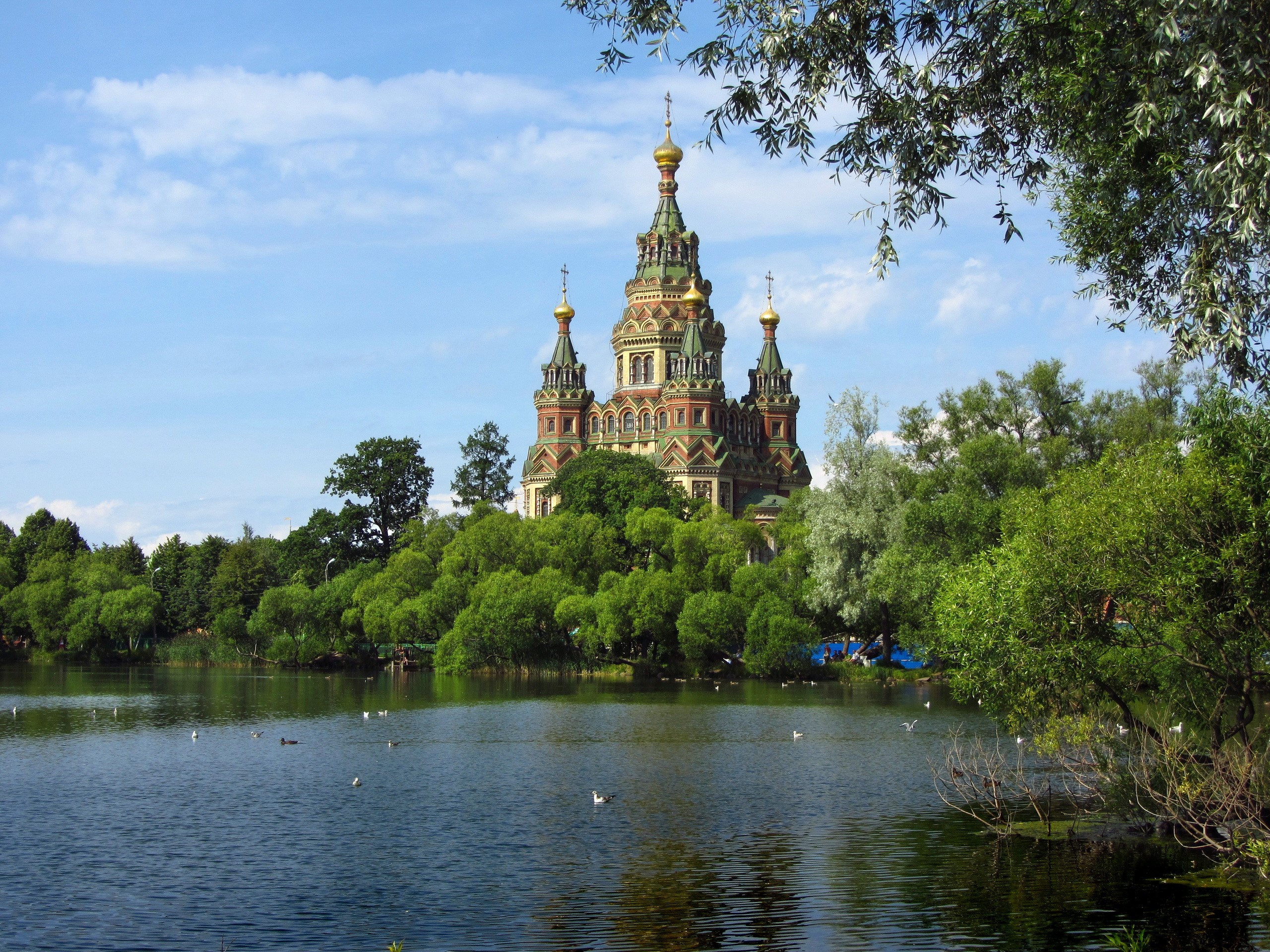 Peterhof Palace Church, Russia HD Wallpaper