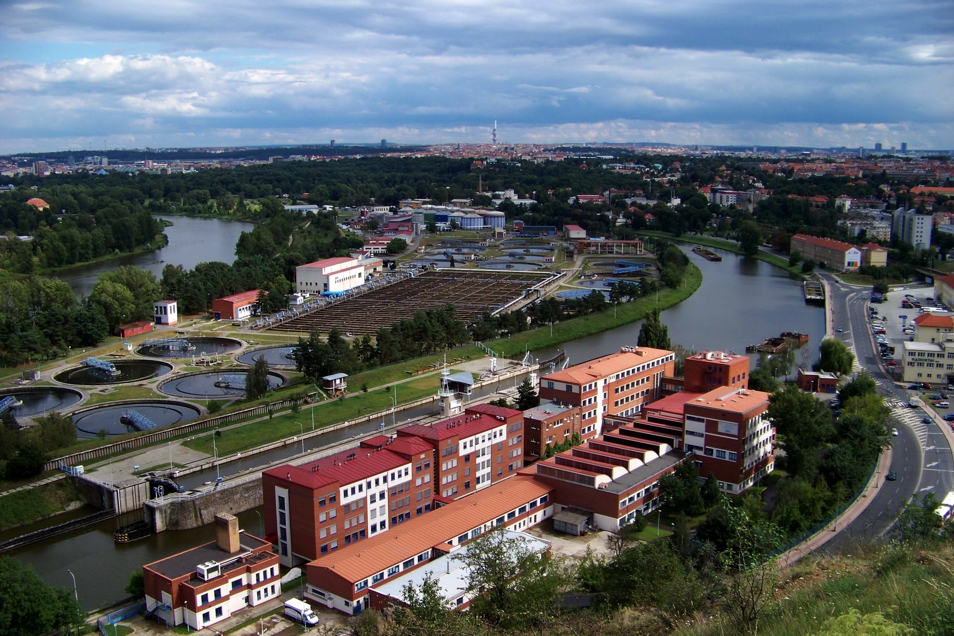 Prague, Czech Republic, industrial area with river HD Wallpaper
