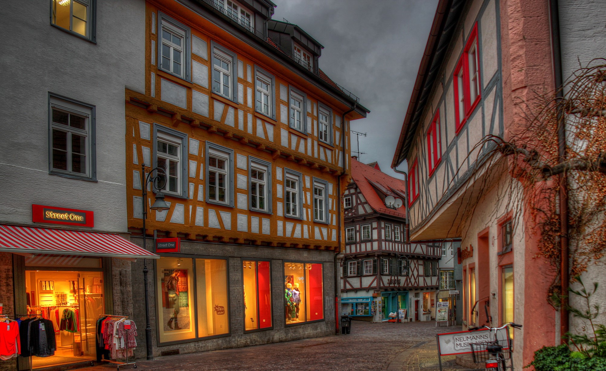 Street in Germany with Half-Timbered Buildings HD Wallpaper
