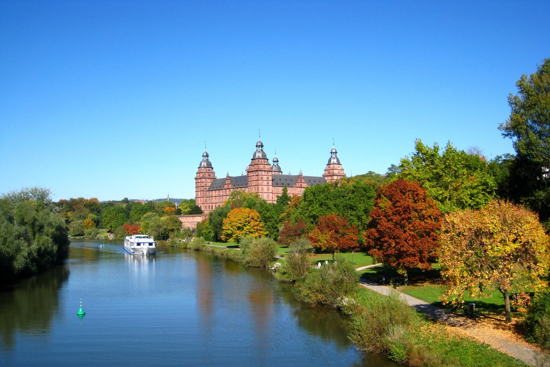 Schloss Johannisburg Castle on the Main River in Germany HD Wallpaper
