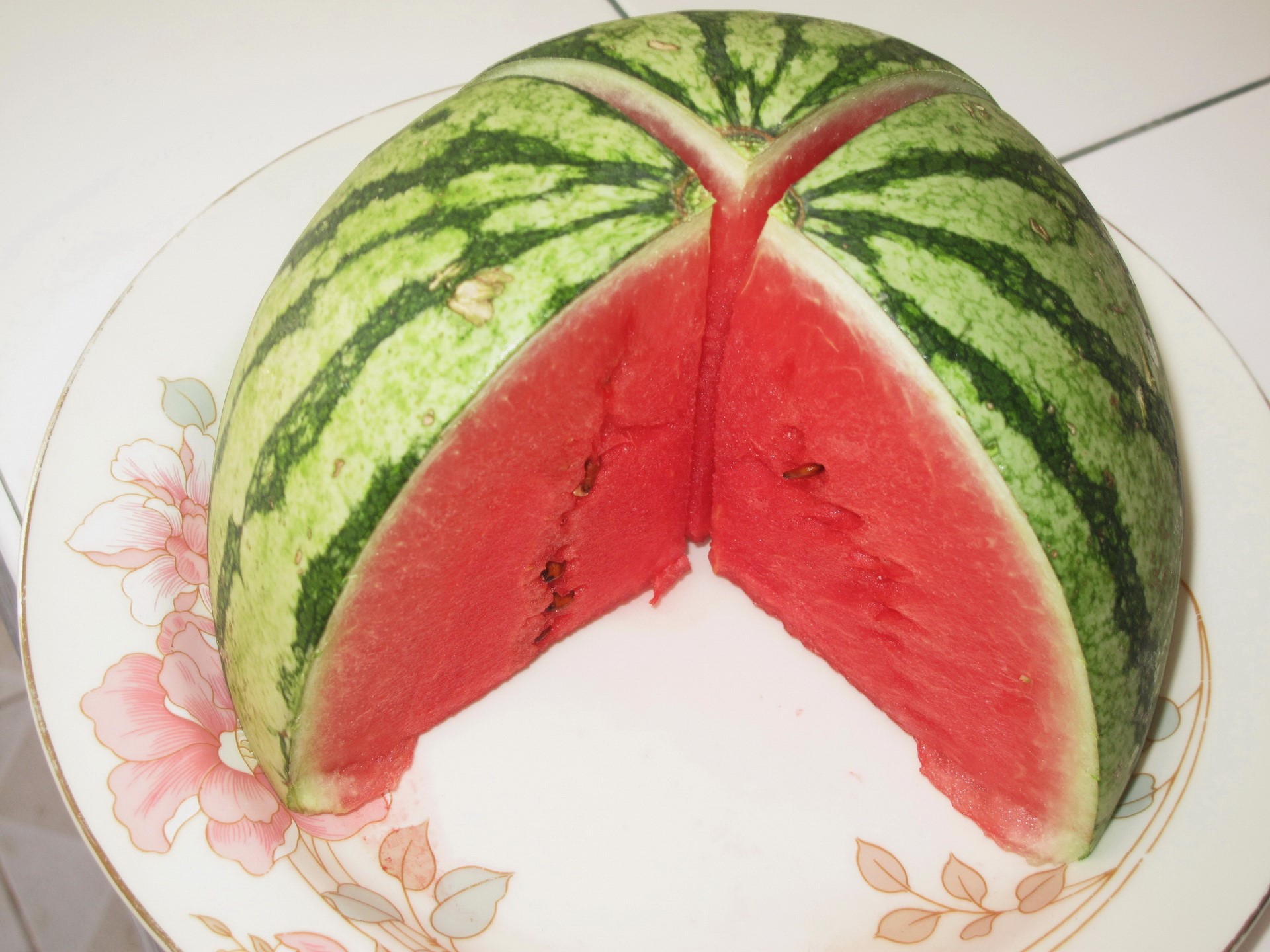 Watermelon sliced on a plate HD Wallpaper