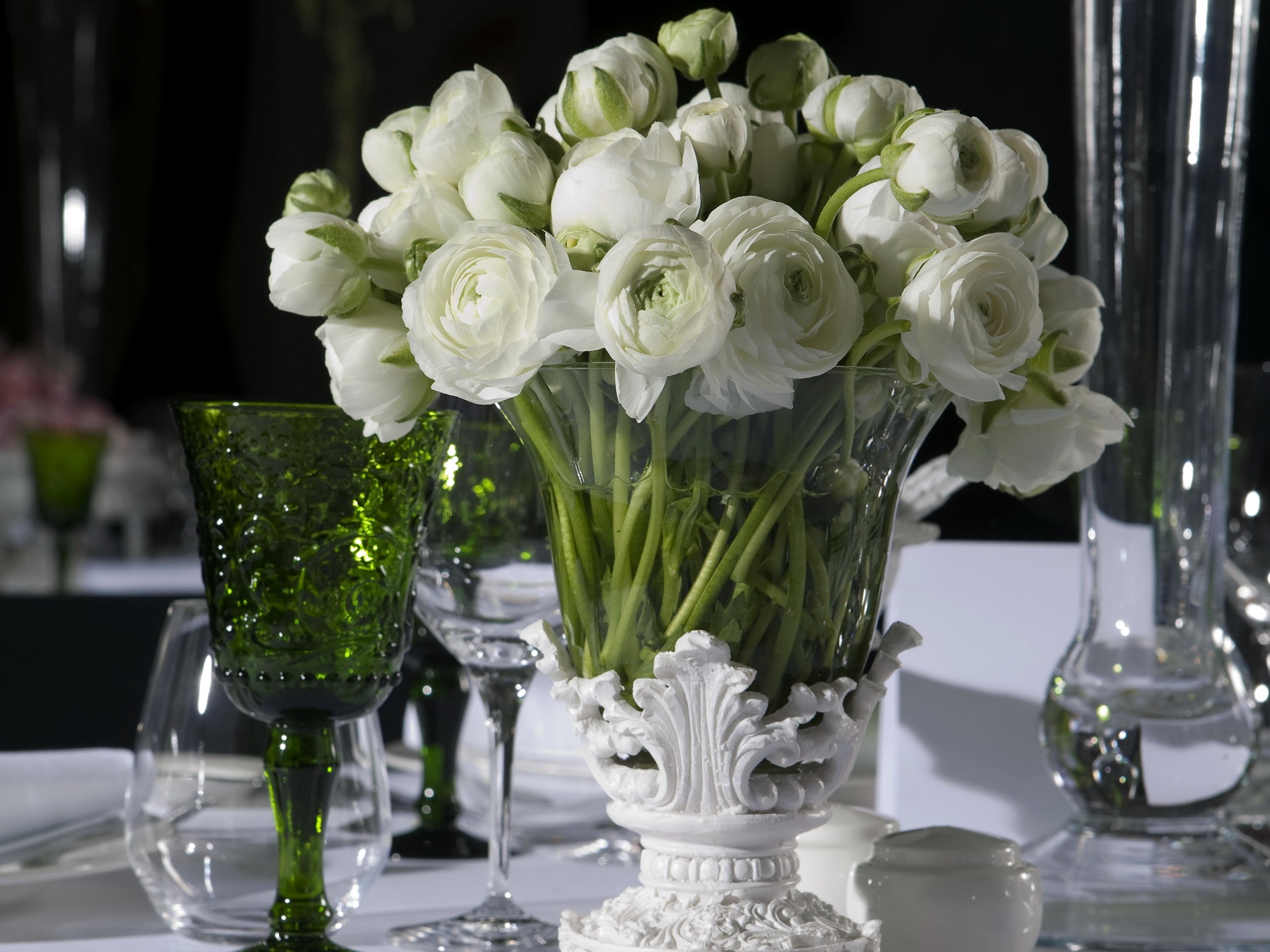 White Ranunculus Flowers in a Decorative Vase HD Wallpaper
