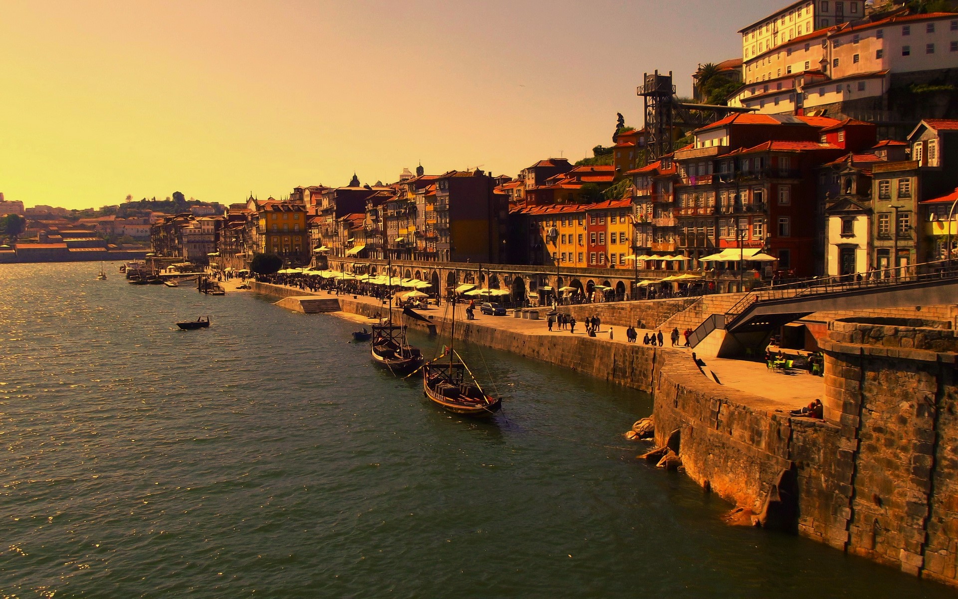 Porto, Portugal waterfront with traditional boats HD Wallpaper