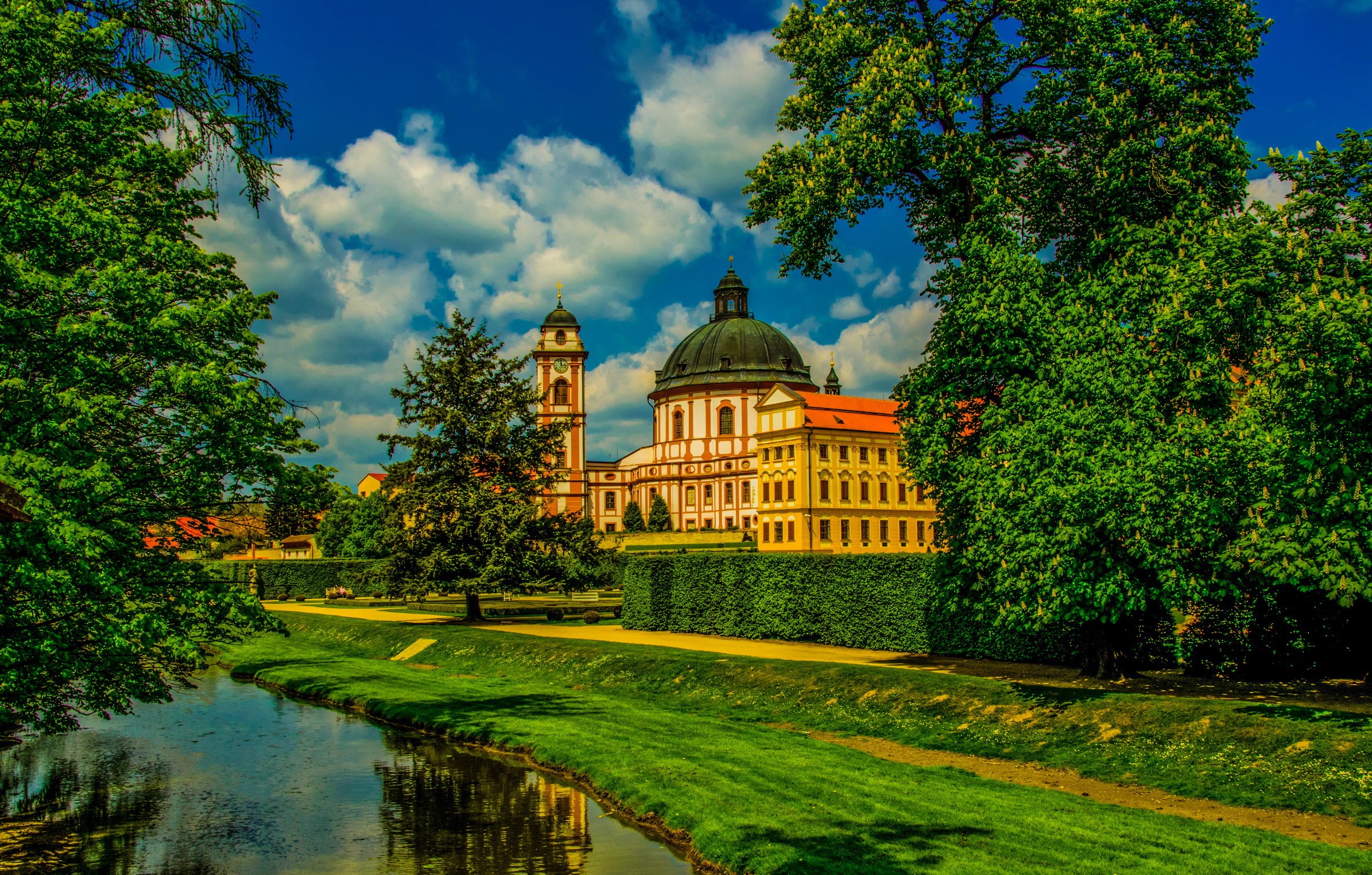 Jaroměřice nad Rokytnou Castle, Czech Republic HD Wallpaper