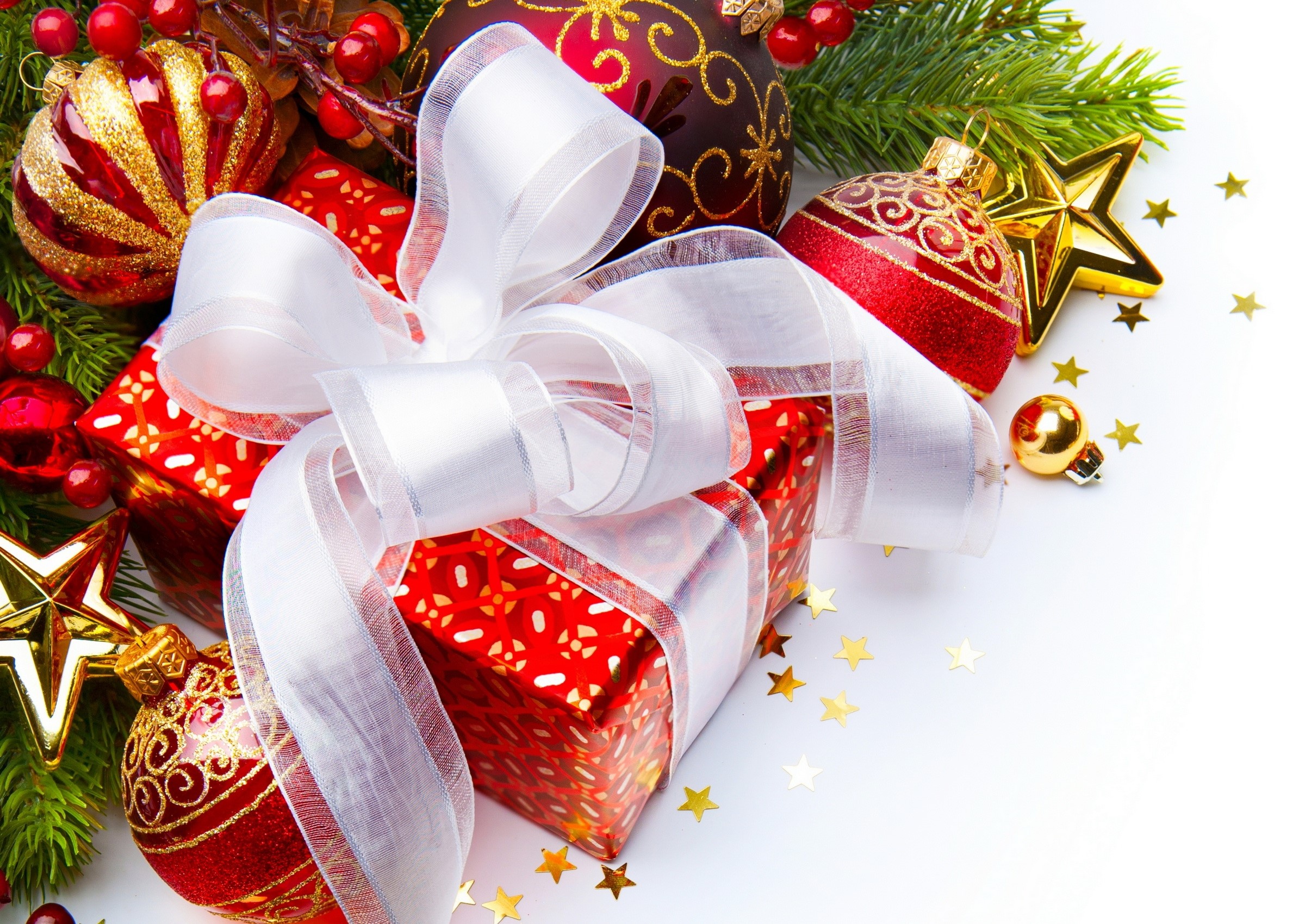 Christmas Gift with Ornaments and Pine Needles HD Wallpaper