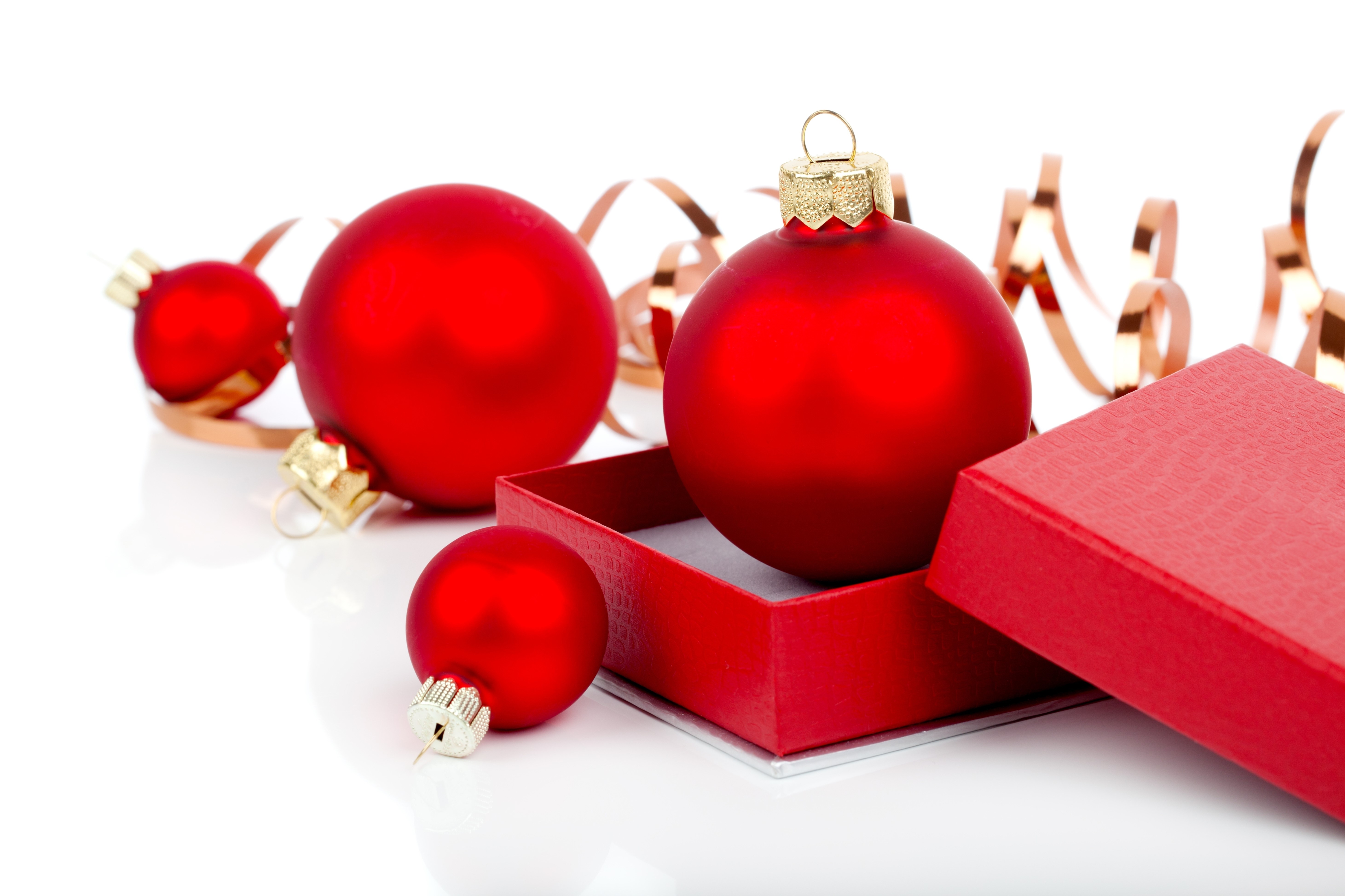 Red Christmas Ornaments in a Box HD Wallpaper