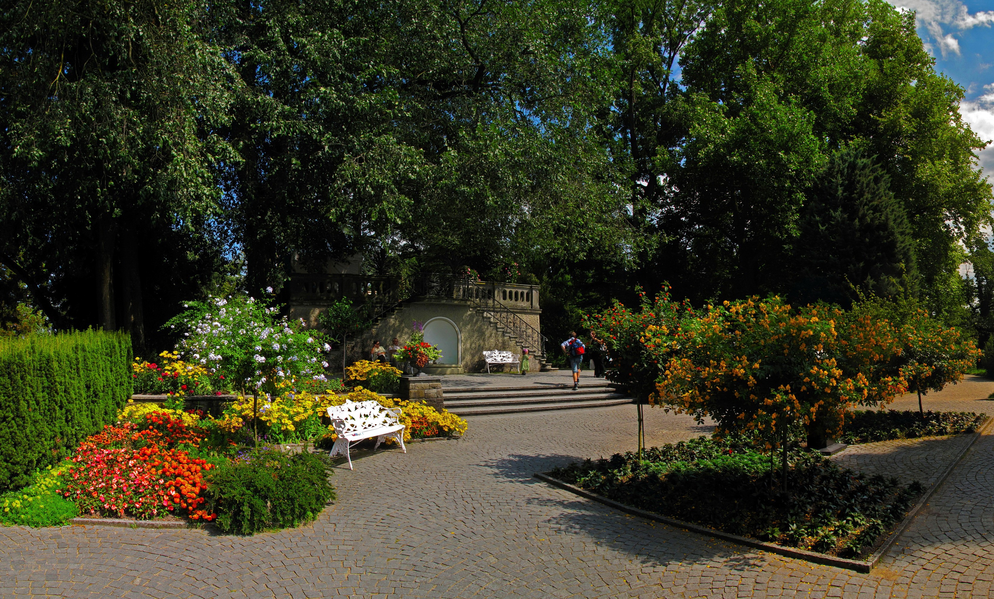 Park in Germany with flower beds and stairs HD Wallpaper