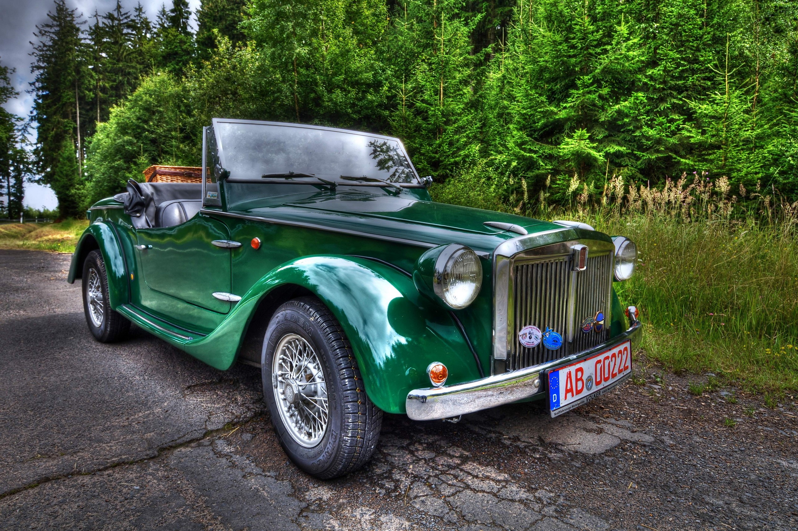 Green Siata 850 Retro Cabriolet Car HD Wallpaper