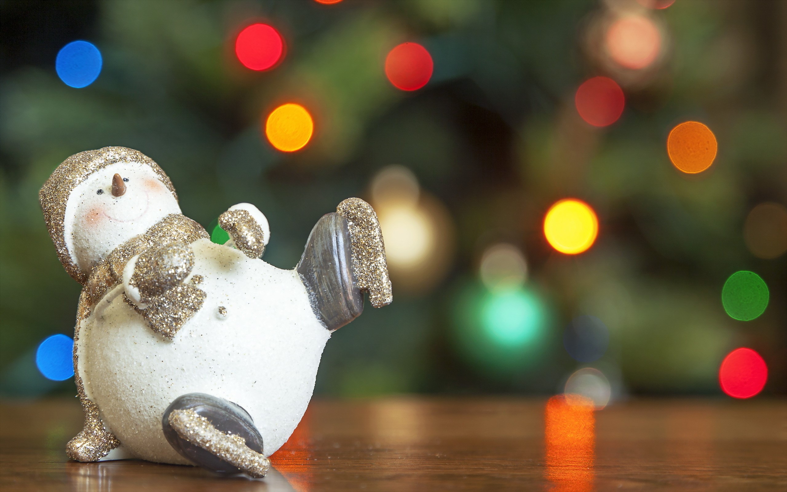 Christmas snowman decoration with bokeh lights HD Wallpaper