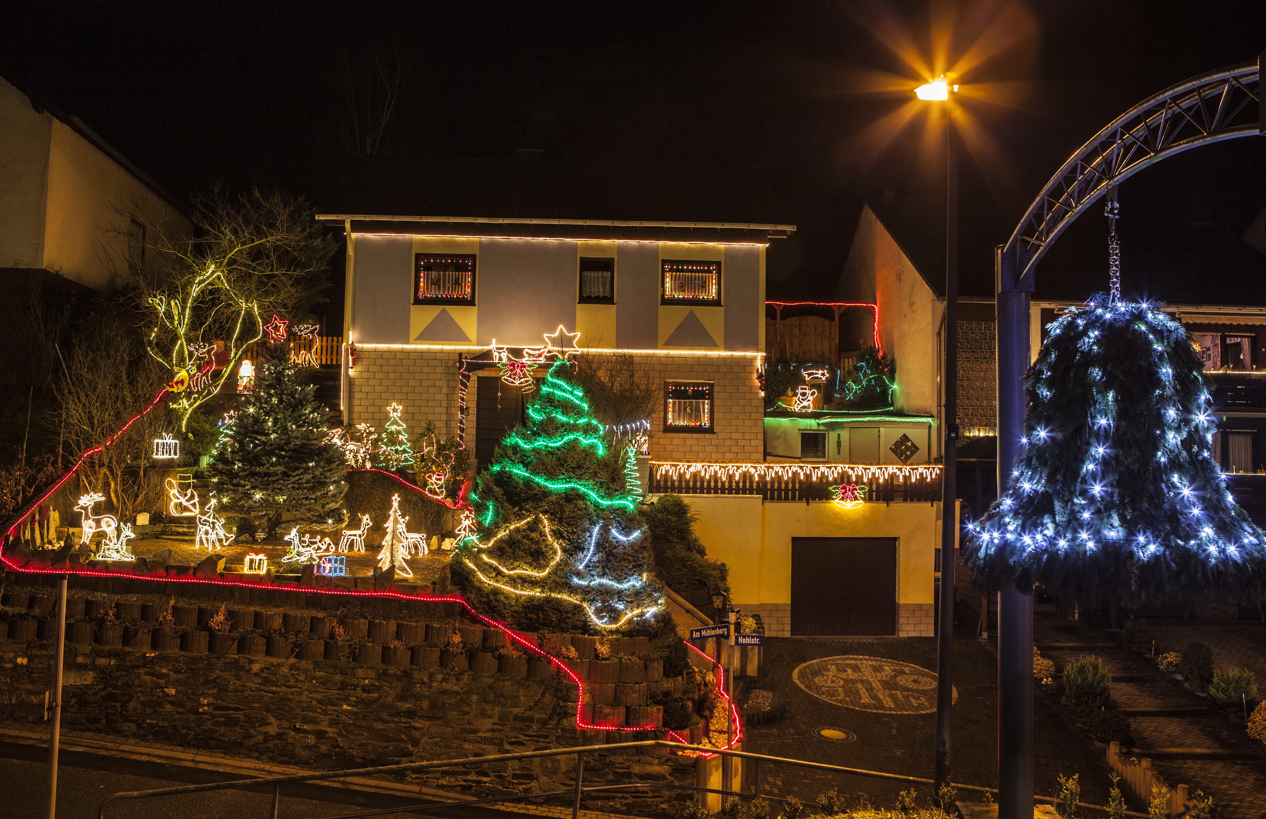 Christmas lights decoration in Germany HD Wallpaper