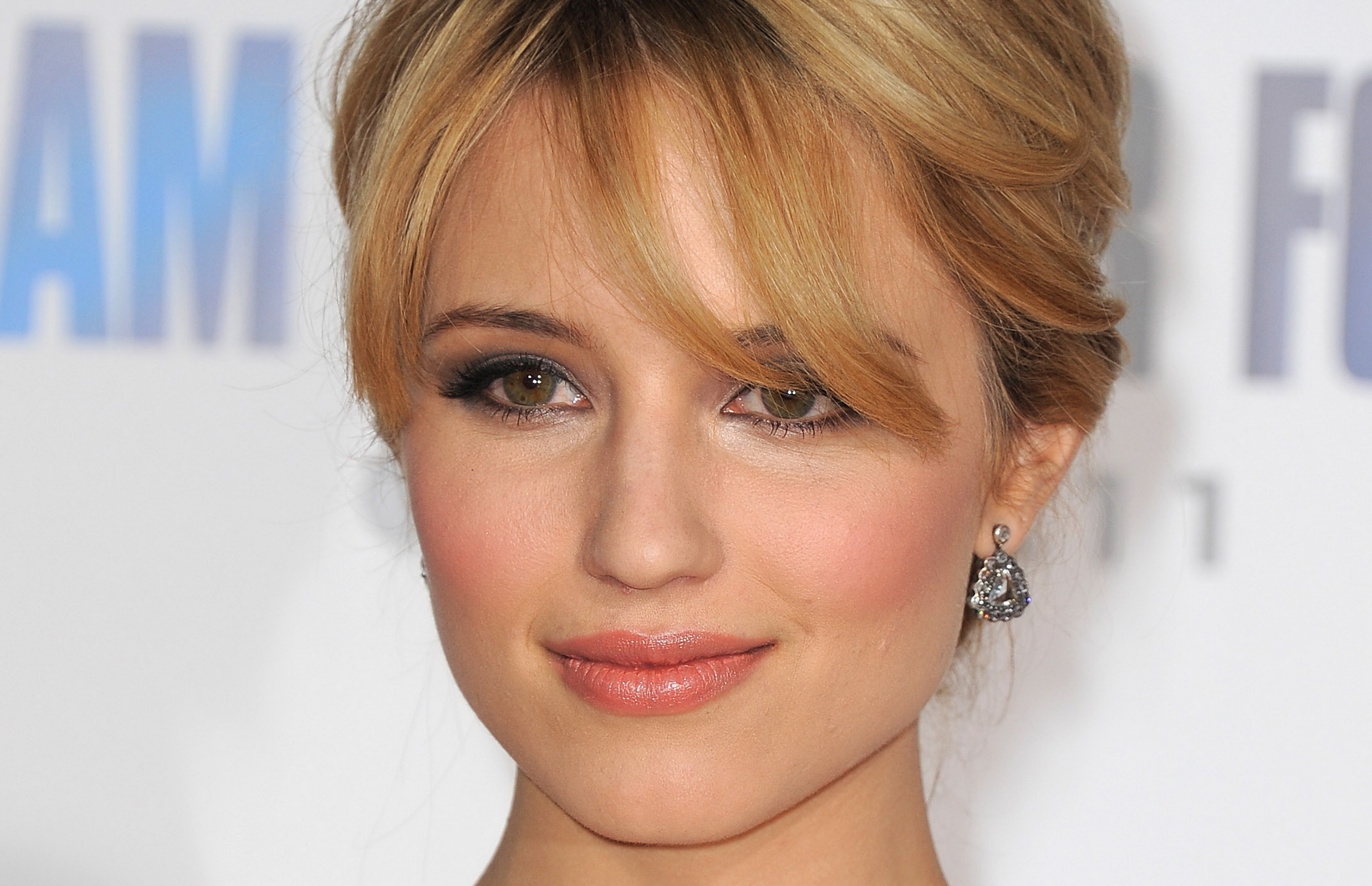 Dianna Agron smiling with earrings HD Wallpaper