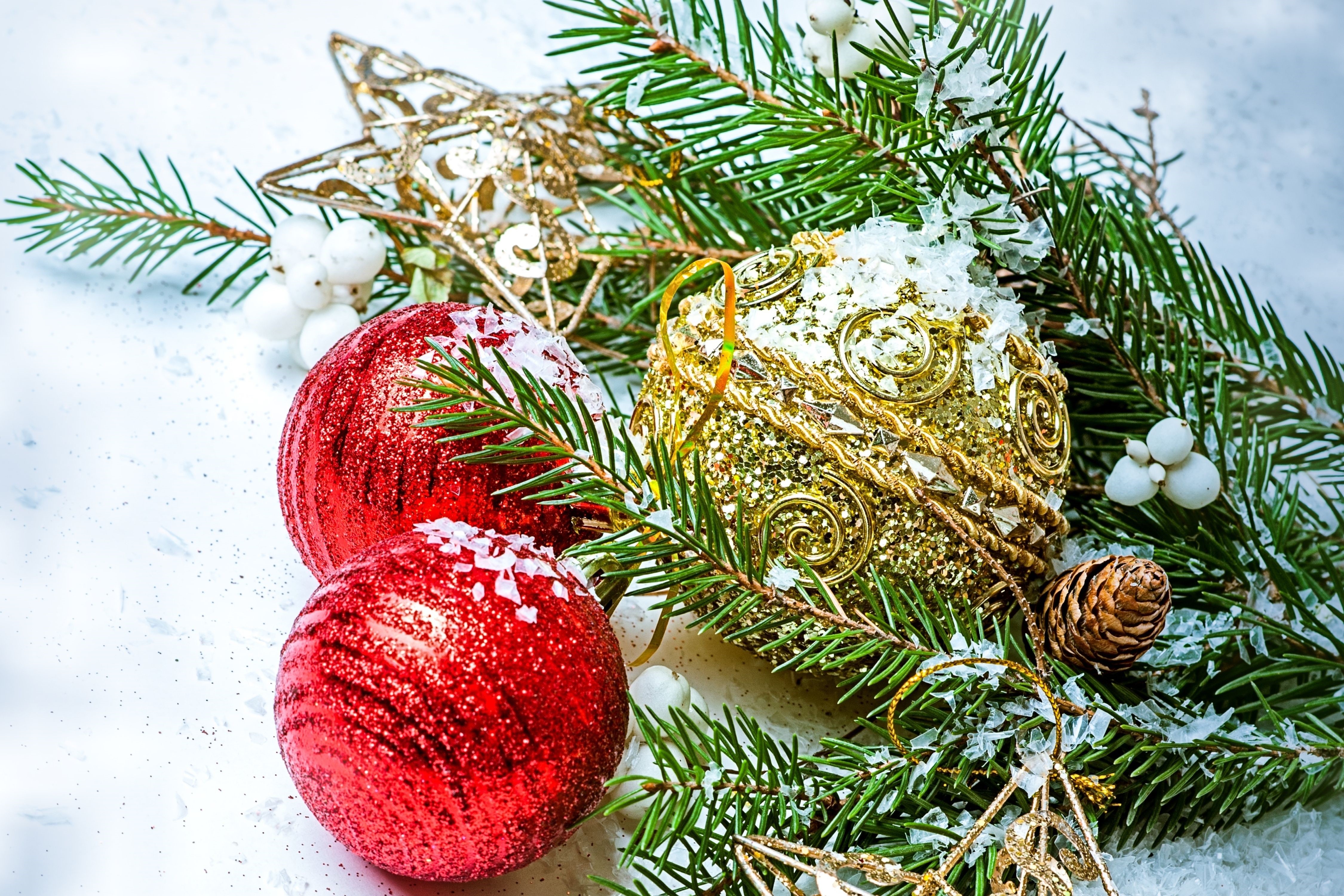 Christmas ornaments with pine branches and snow HD Wallpaper