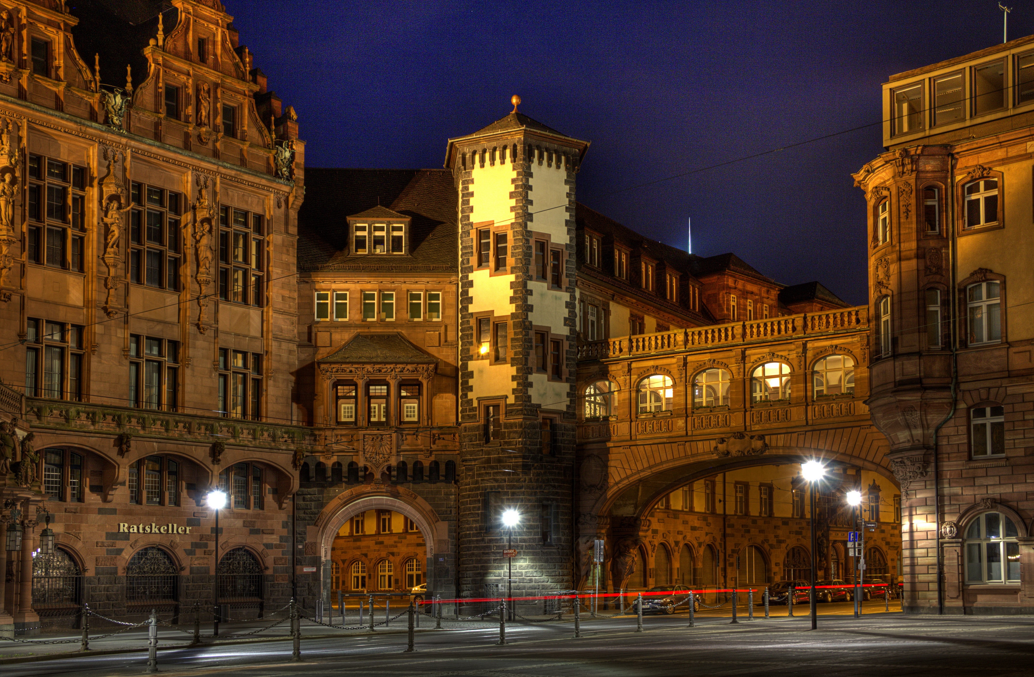 Ratskeller building at night in Germany HD Wallpaper