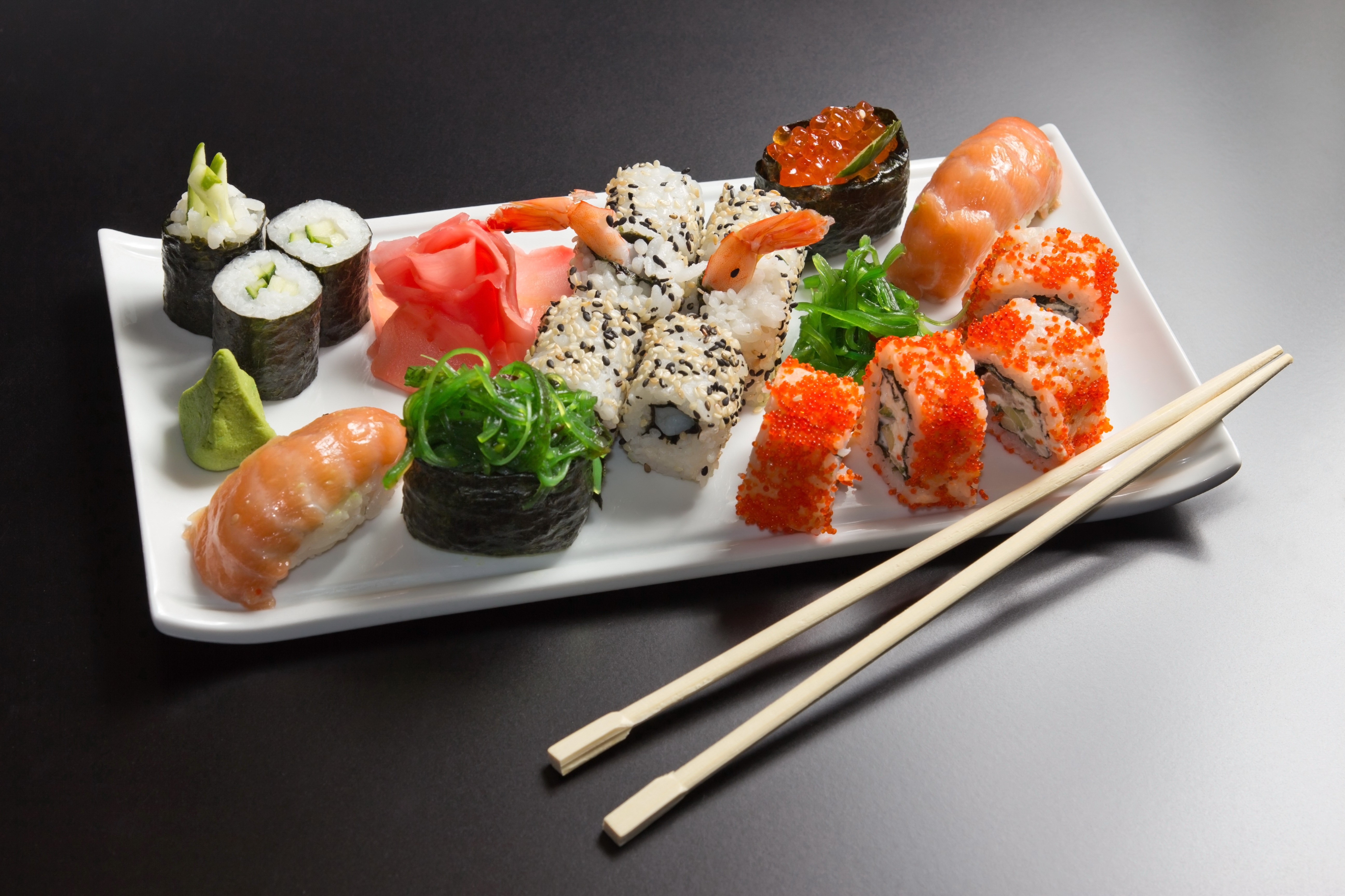 Sushi platter with chopsticks HD Wallpaper
