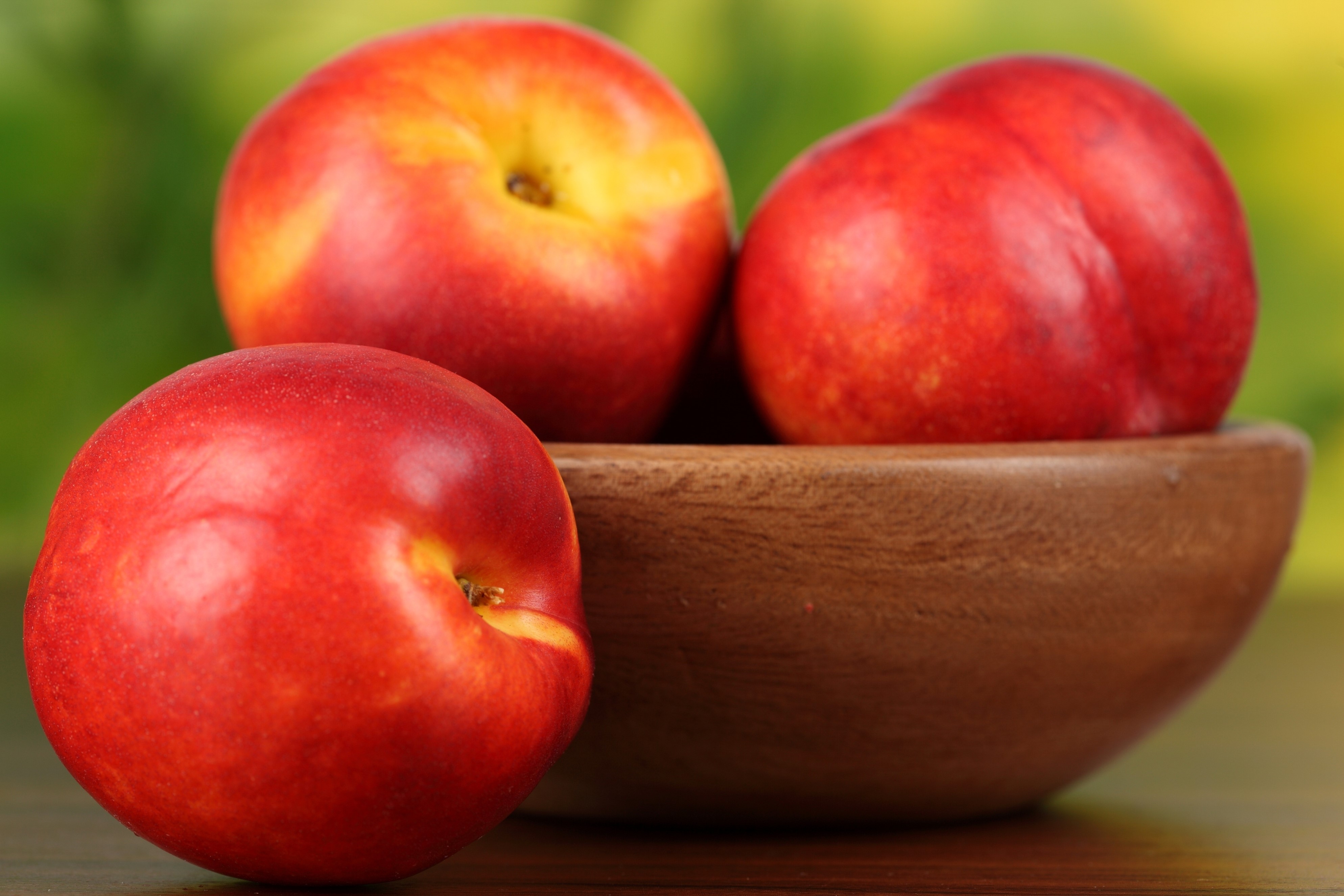 Peaches in a Bowl HD Wallpaper