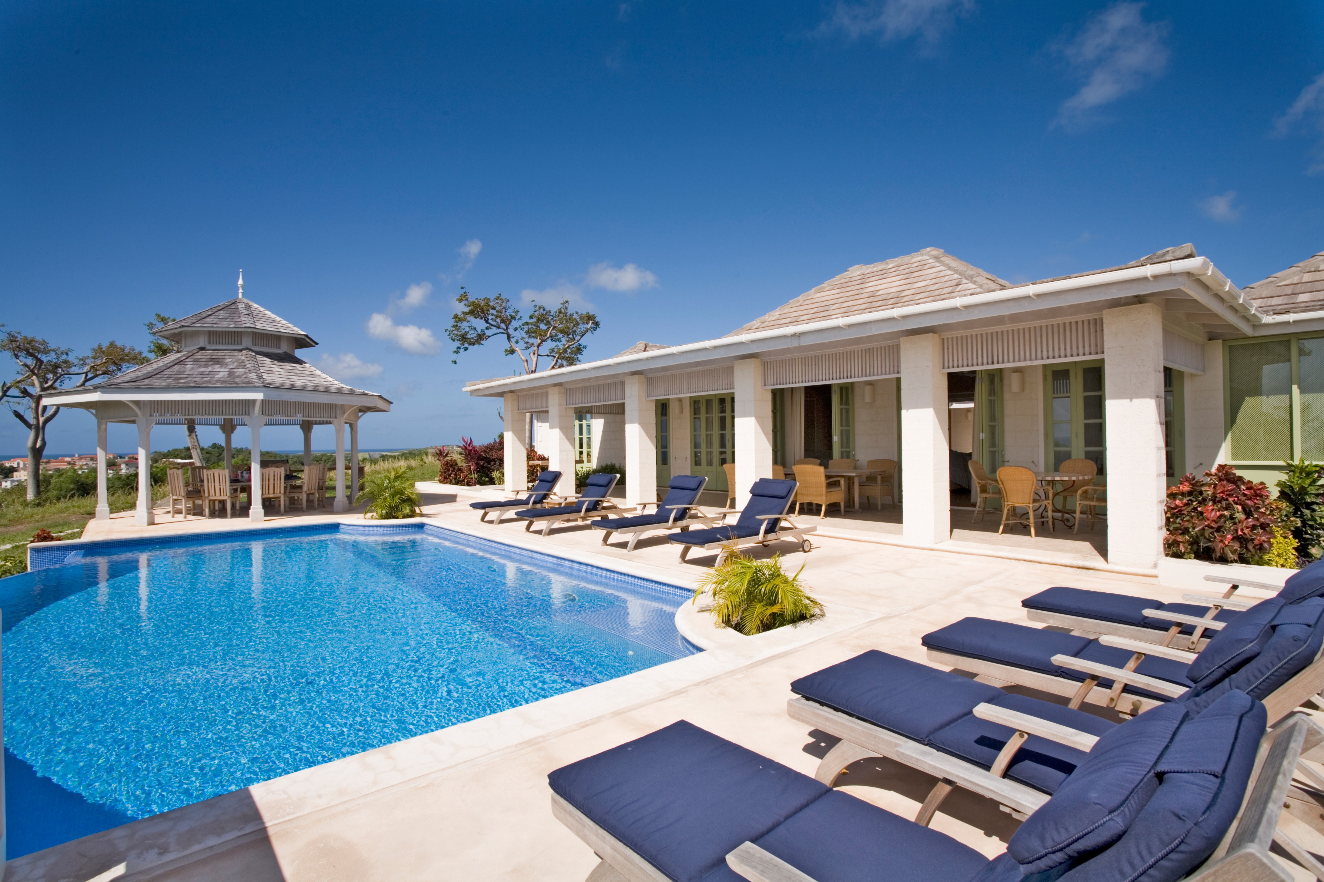 Luxury Villa with Pool and Gazebo HD Wallpaper