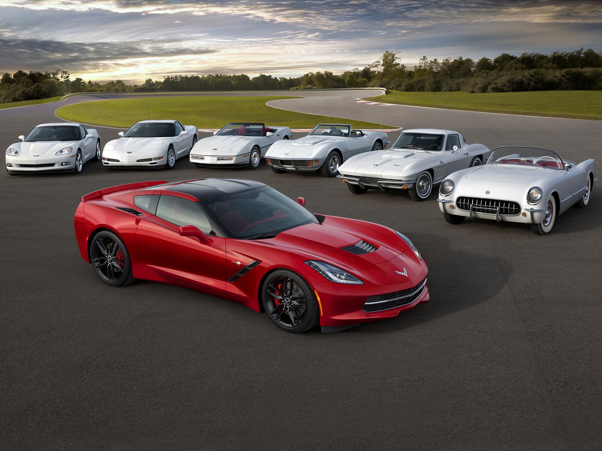 Chevrolet Corvettes on a Racetrack HD Wallpaper