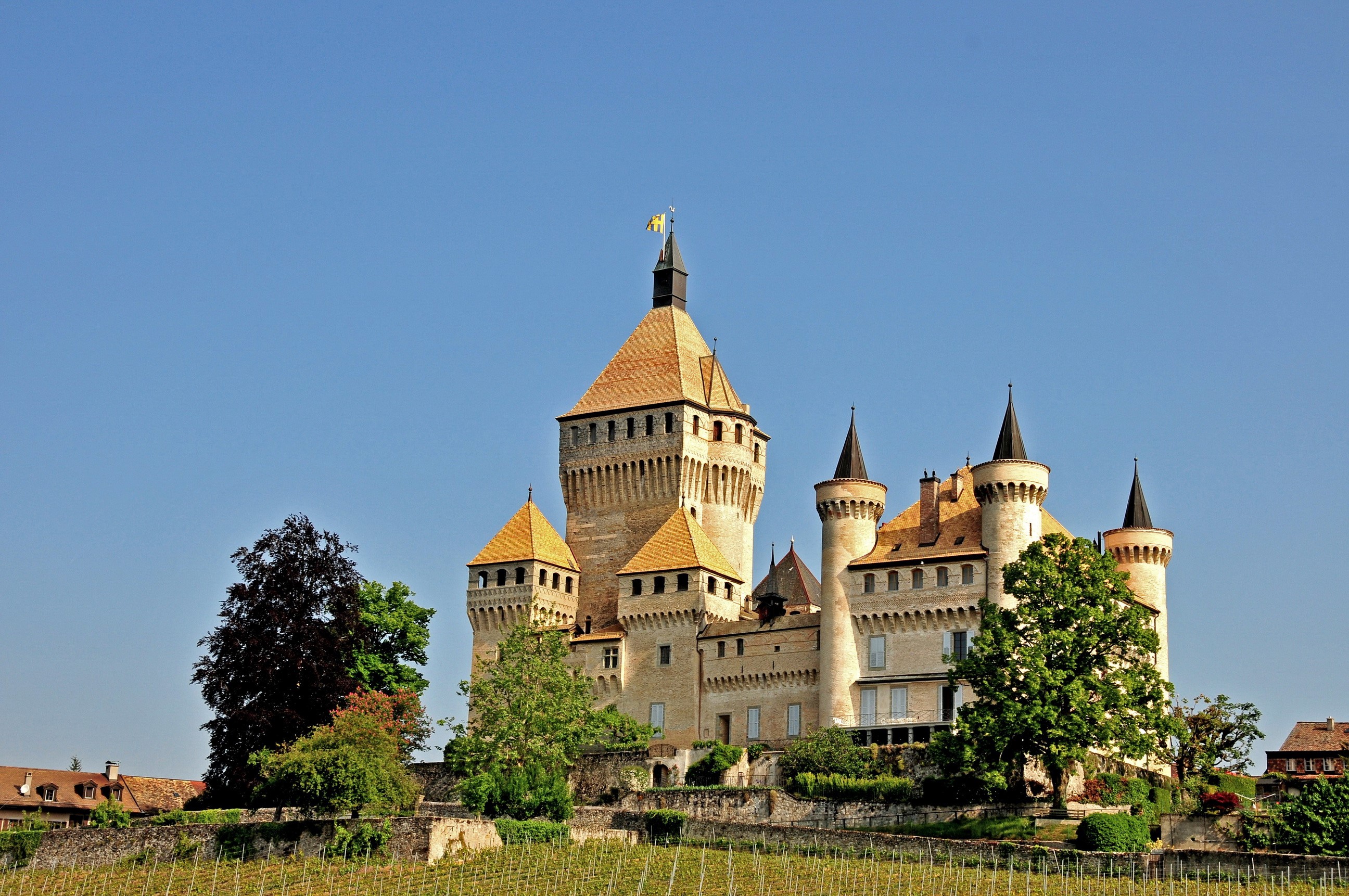 Château de Vufflens, Switzerland HD Wallpaper