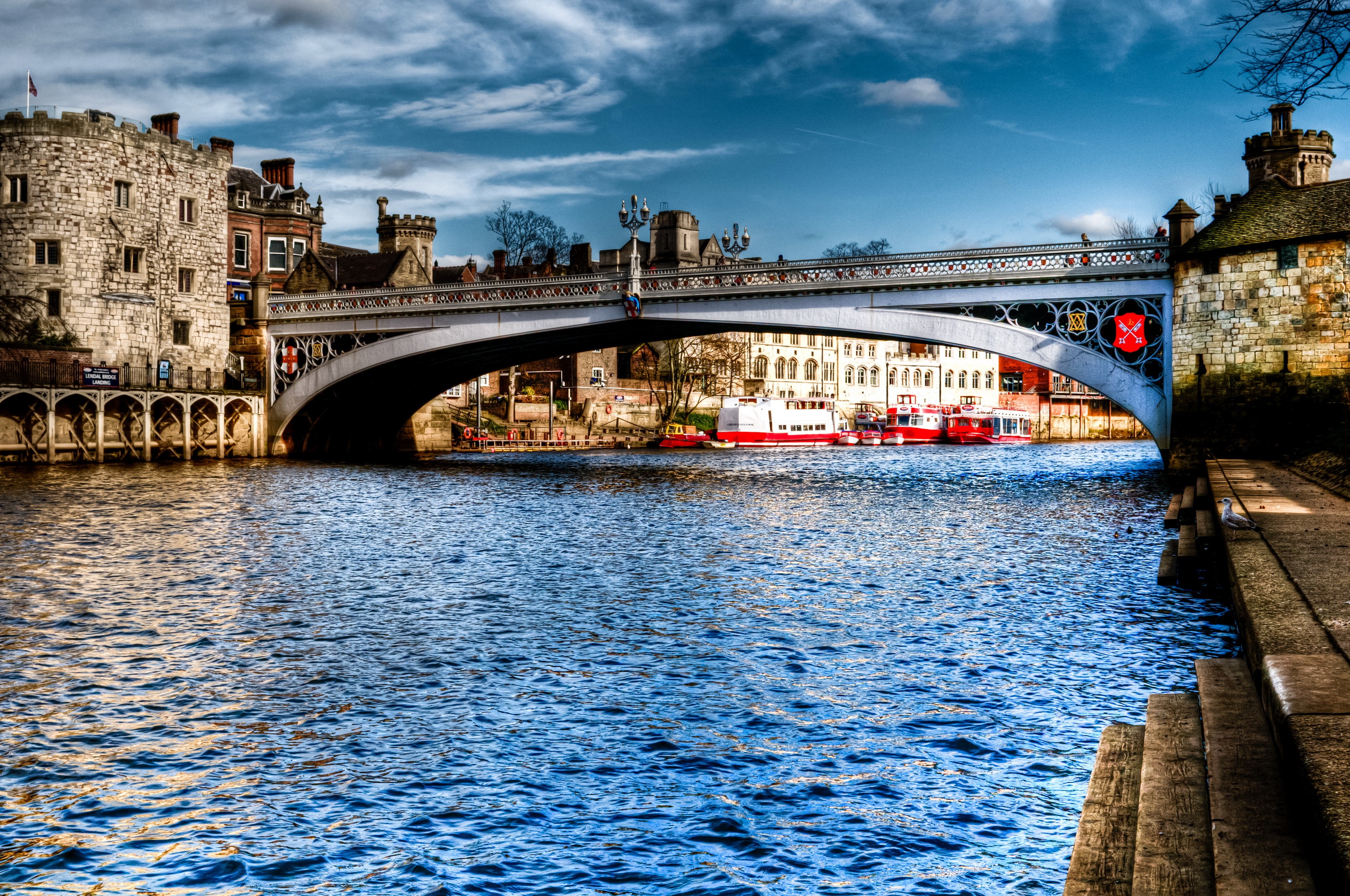 Lendal Bridge over River Ouse in York, England HD Wallpaper