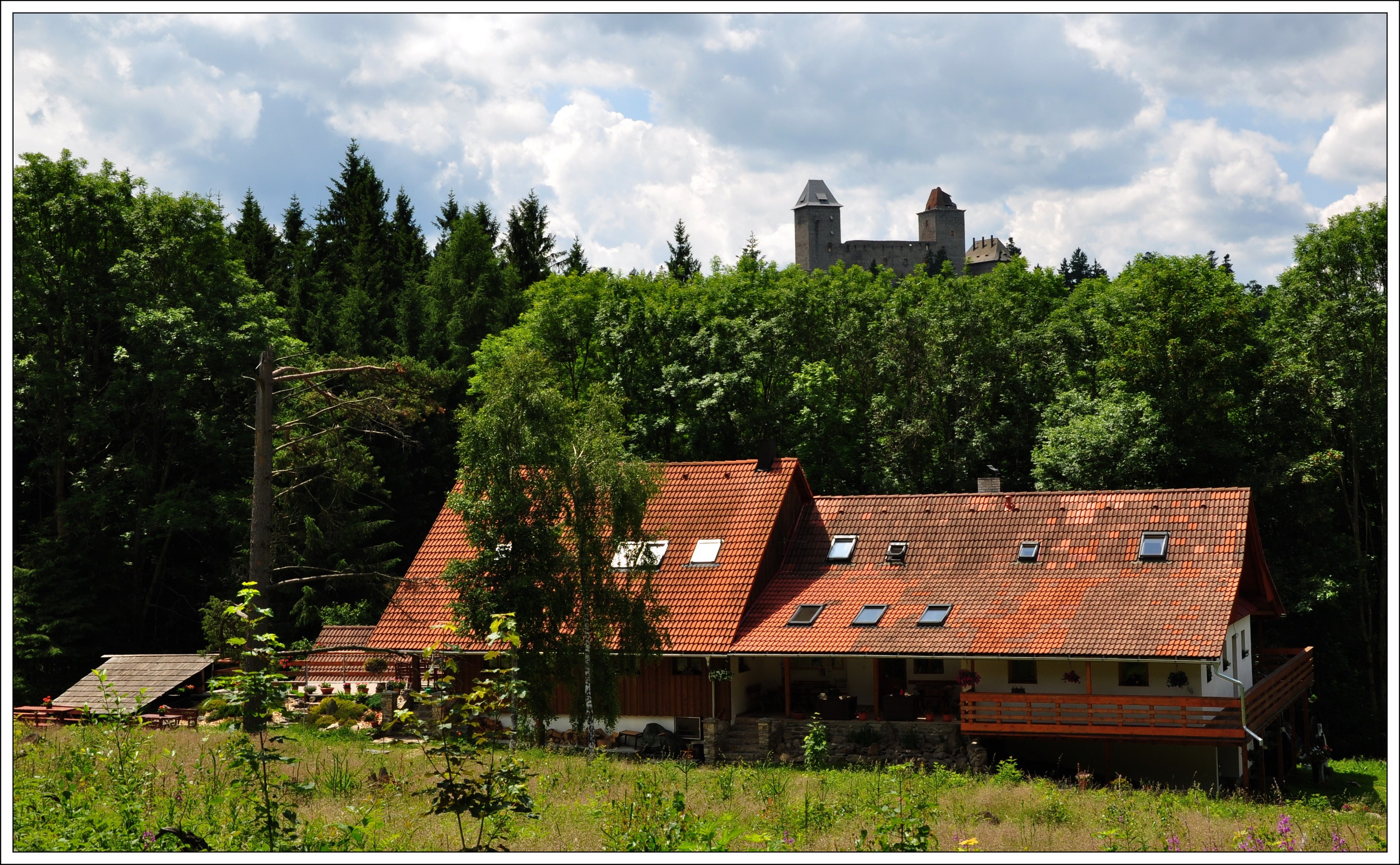 Houses and castle in the Czech Republic HD Wallpaper