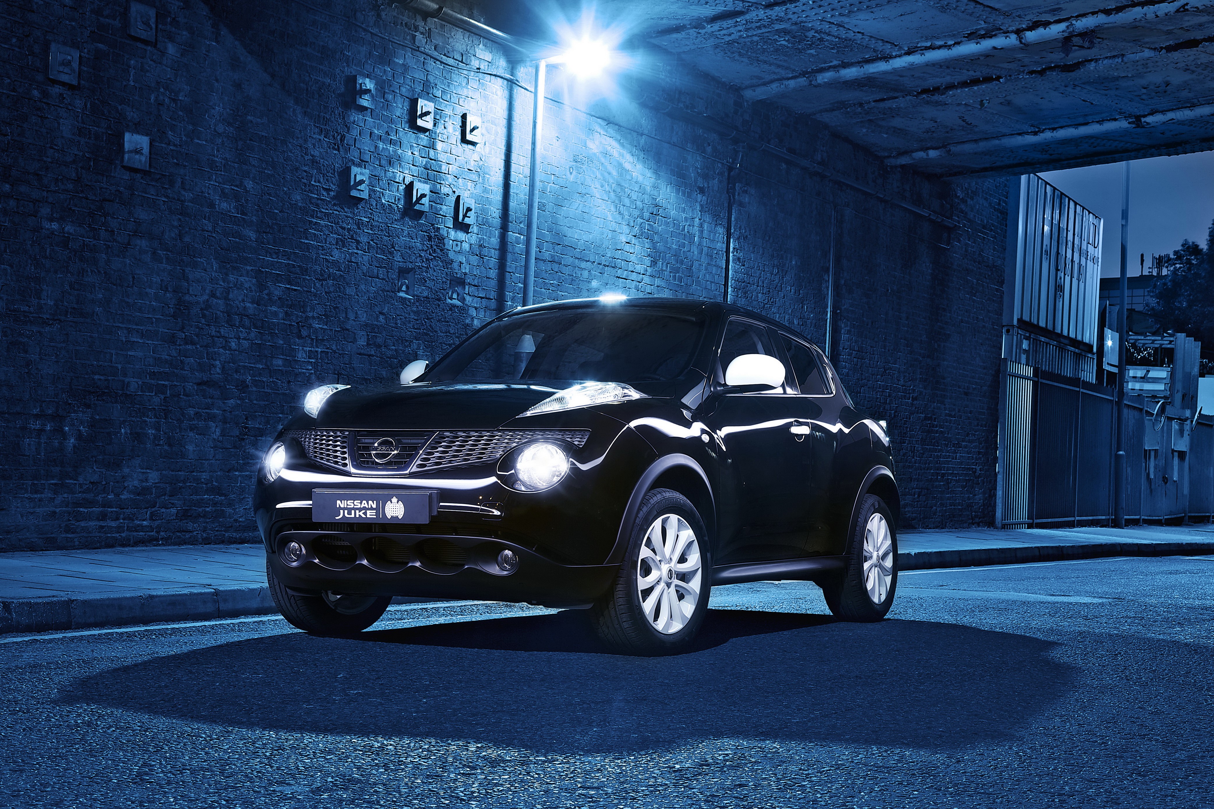 Black Nissan Juke Ministry of Sound parked at night HD Wallpaper