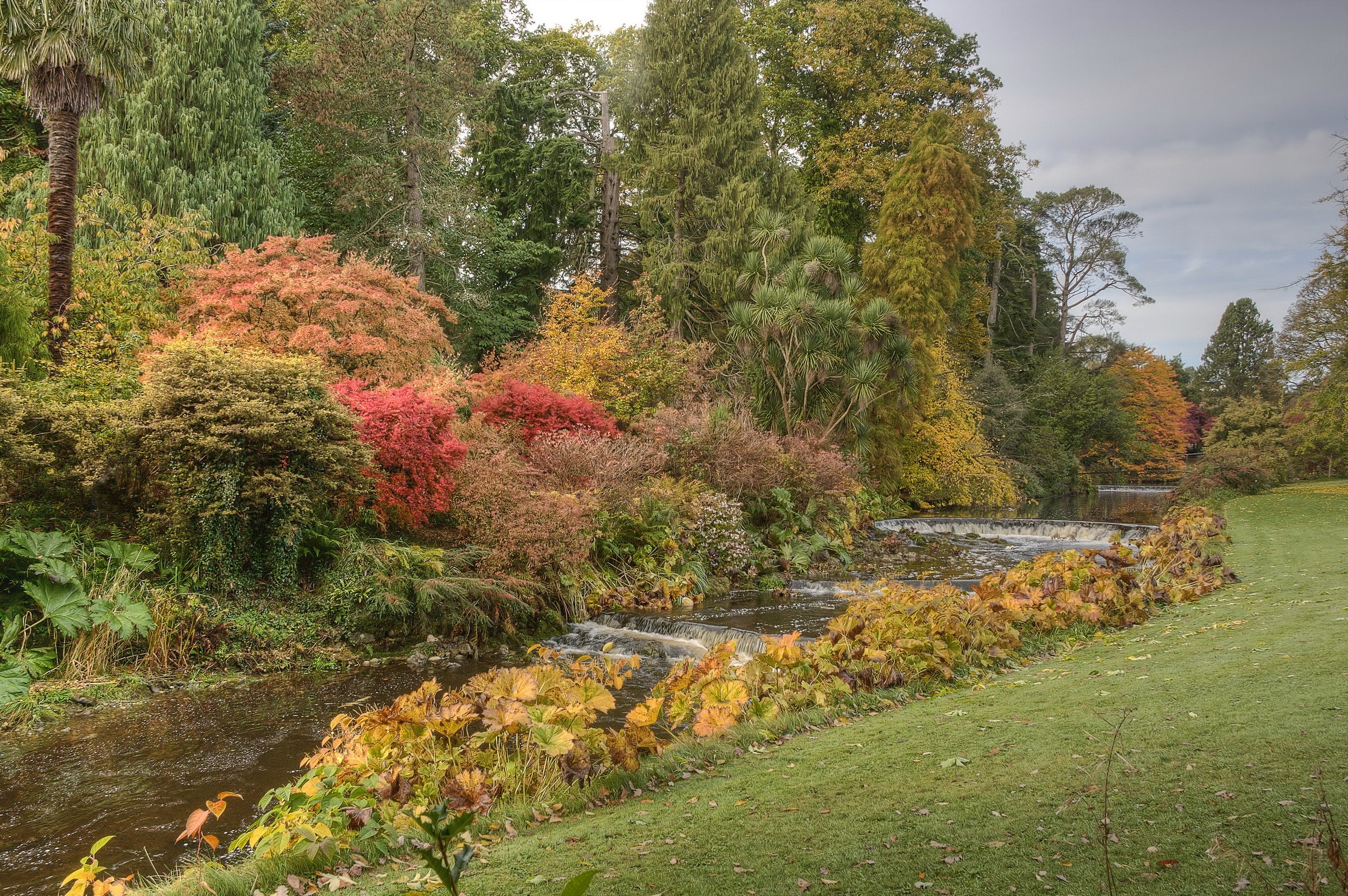 Mount Usher Gardens in Ireland during Autumn HD Wallpaper