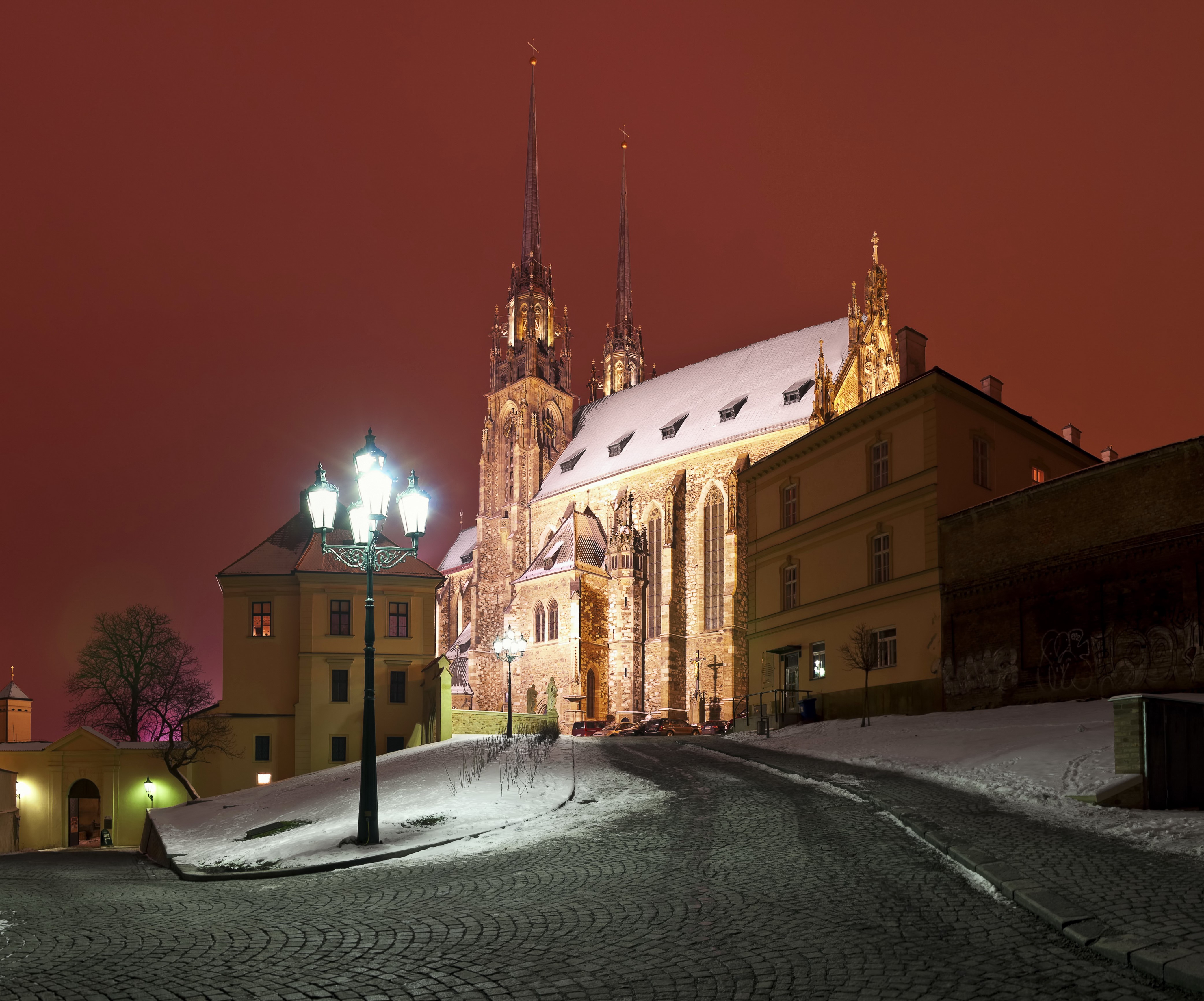 Cathedral in Brno, Czech Republic at Night HD Wallpaper