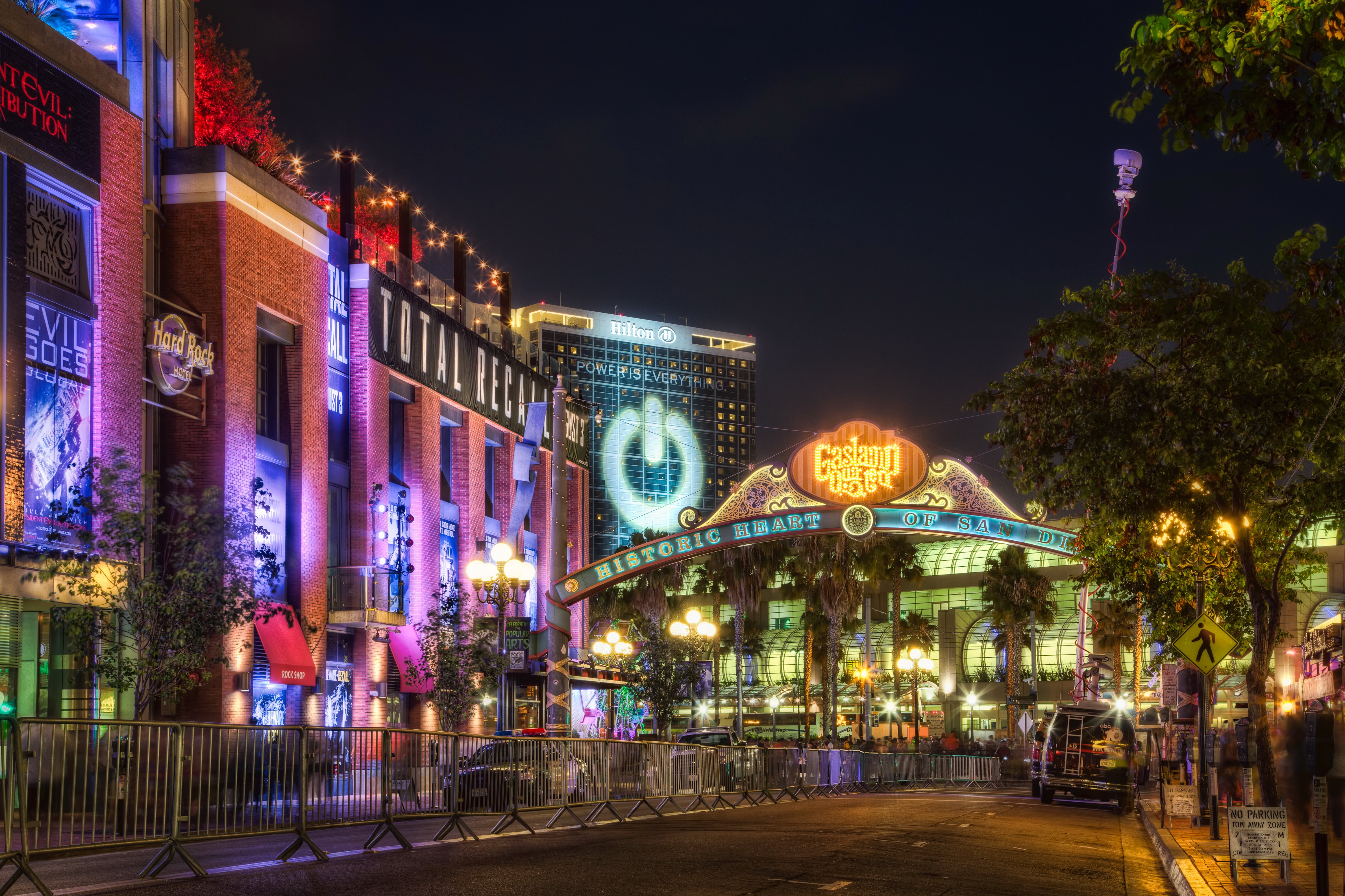 San Diego California Street at Night HD Wallpaper