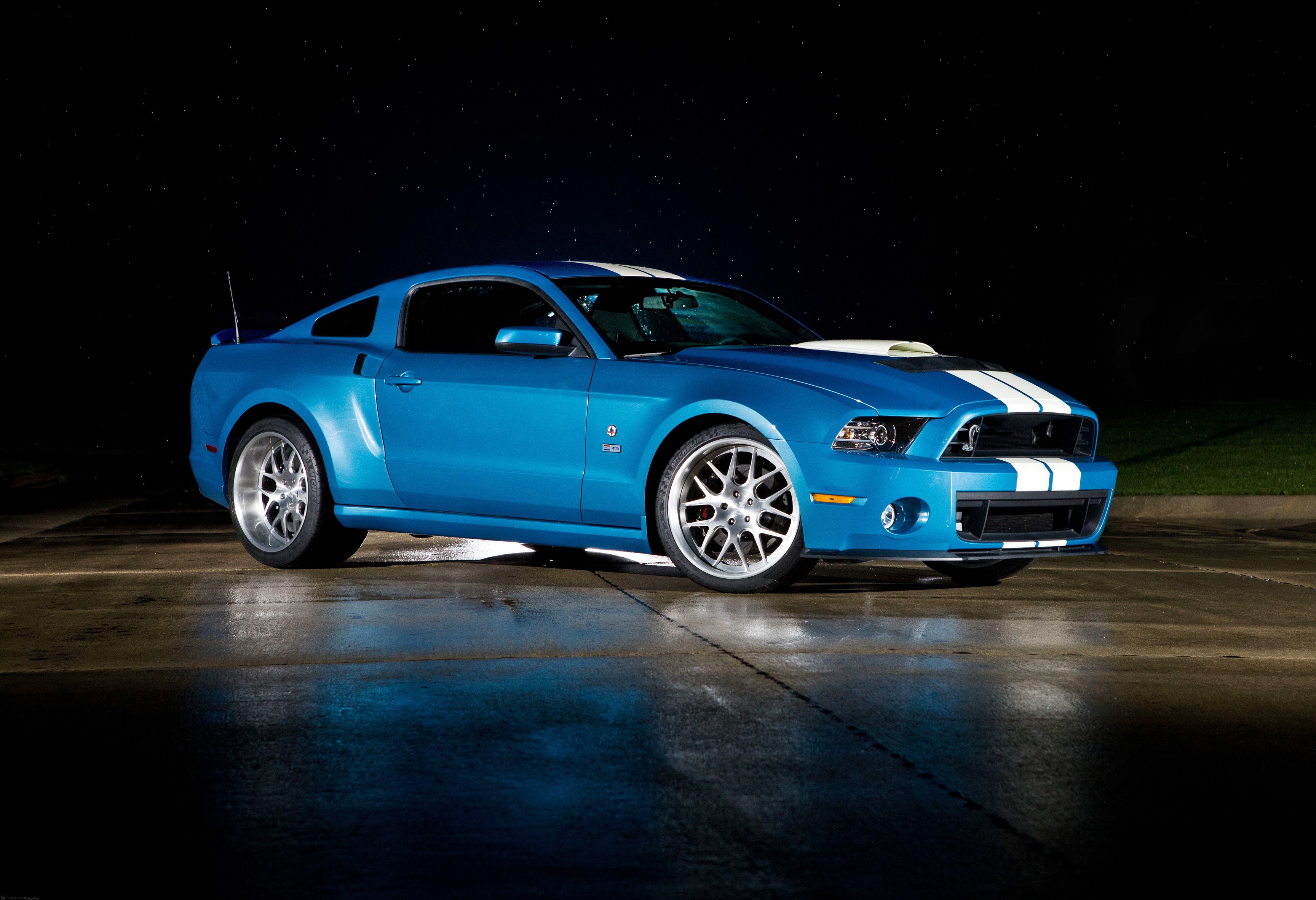 Blue 2013 Shelby GT500 Cobra Mustang HD Wallpaper