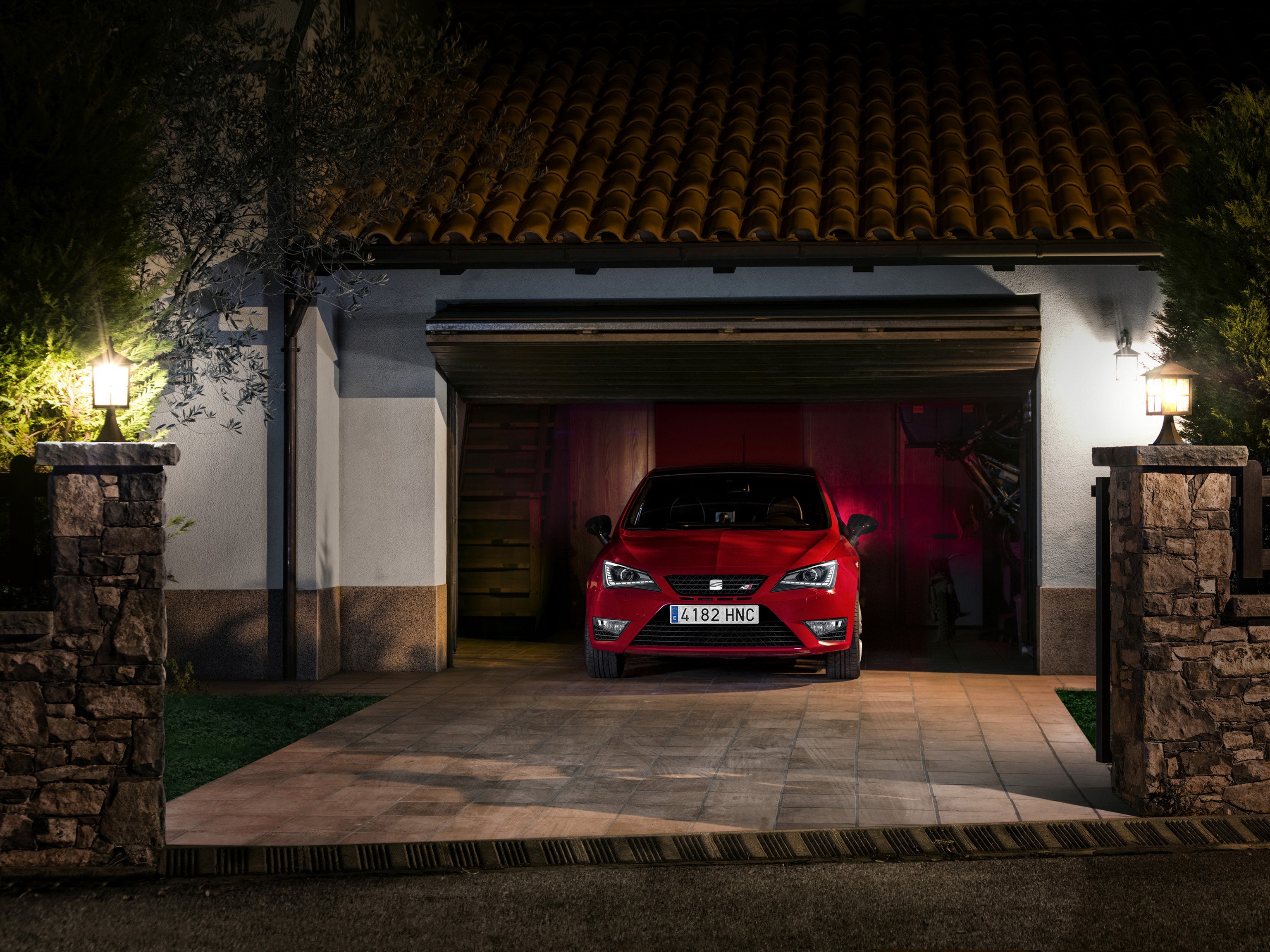 Red 2013 Seat Ibiza Cupra in Garage HD Wallpaper