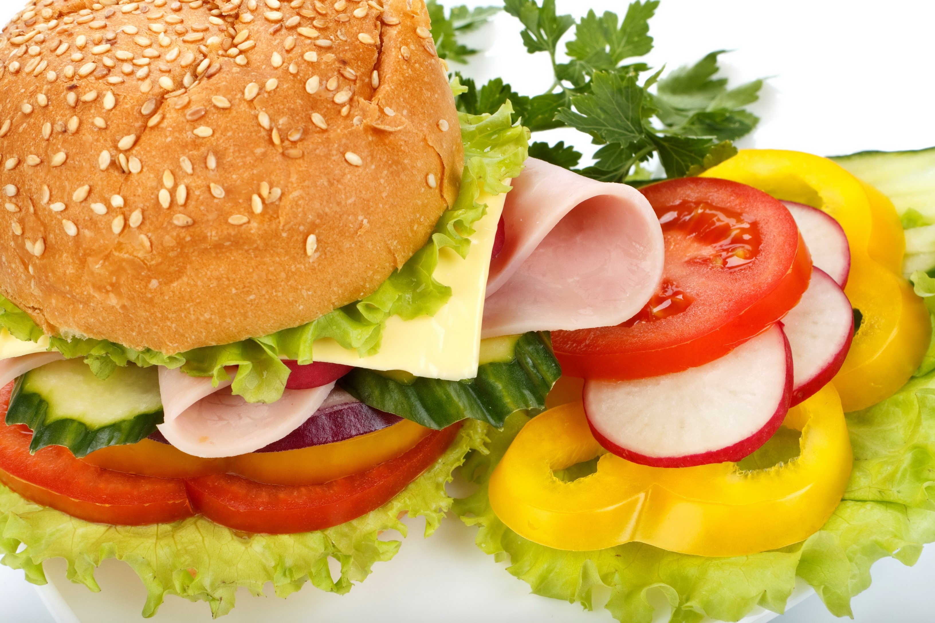Hamburger with fresh vegetables and ham HD Wallpaper