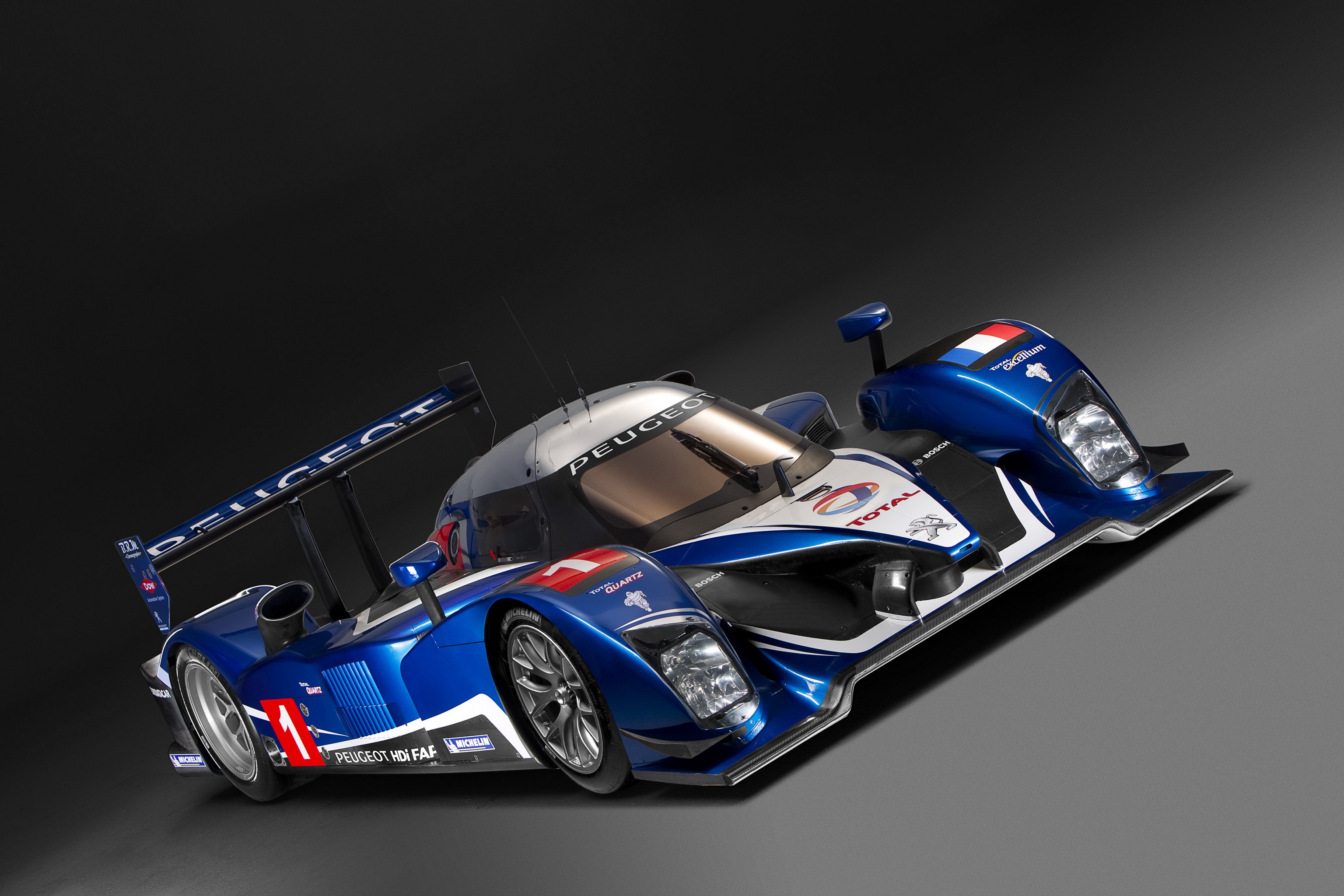 Peugeot 908 HDi FAP race car HD Wallpaper