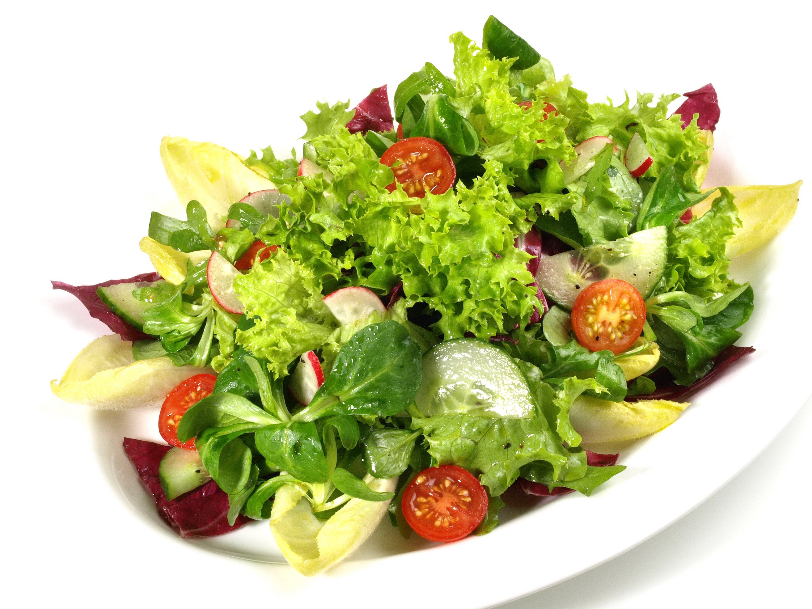 Fresh Salad with Tomatoes and Lettuce HD Wallpaper