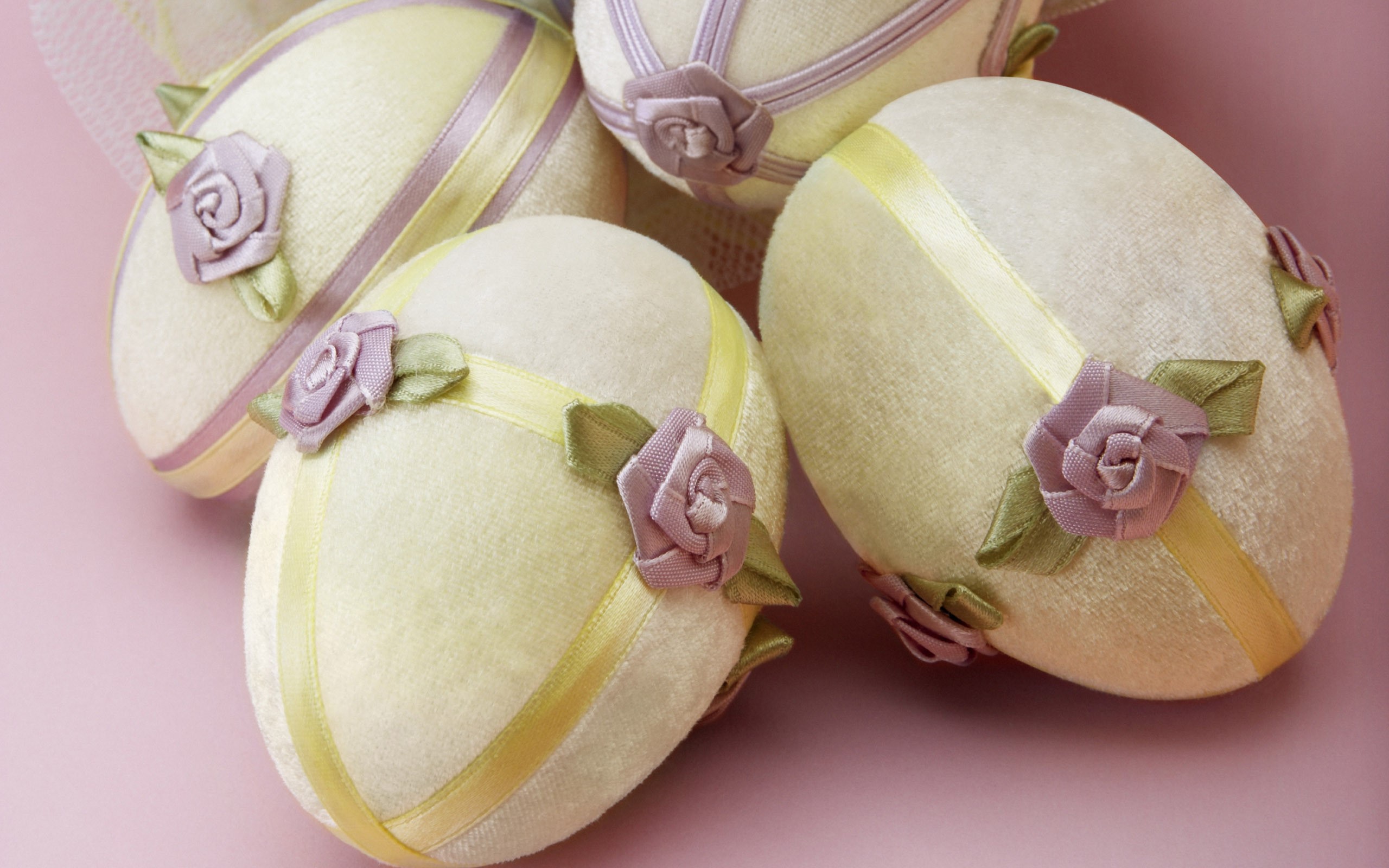 Decorated Easter Eggs with Ribbon Roses HD Wallpaper