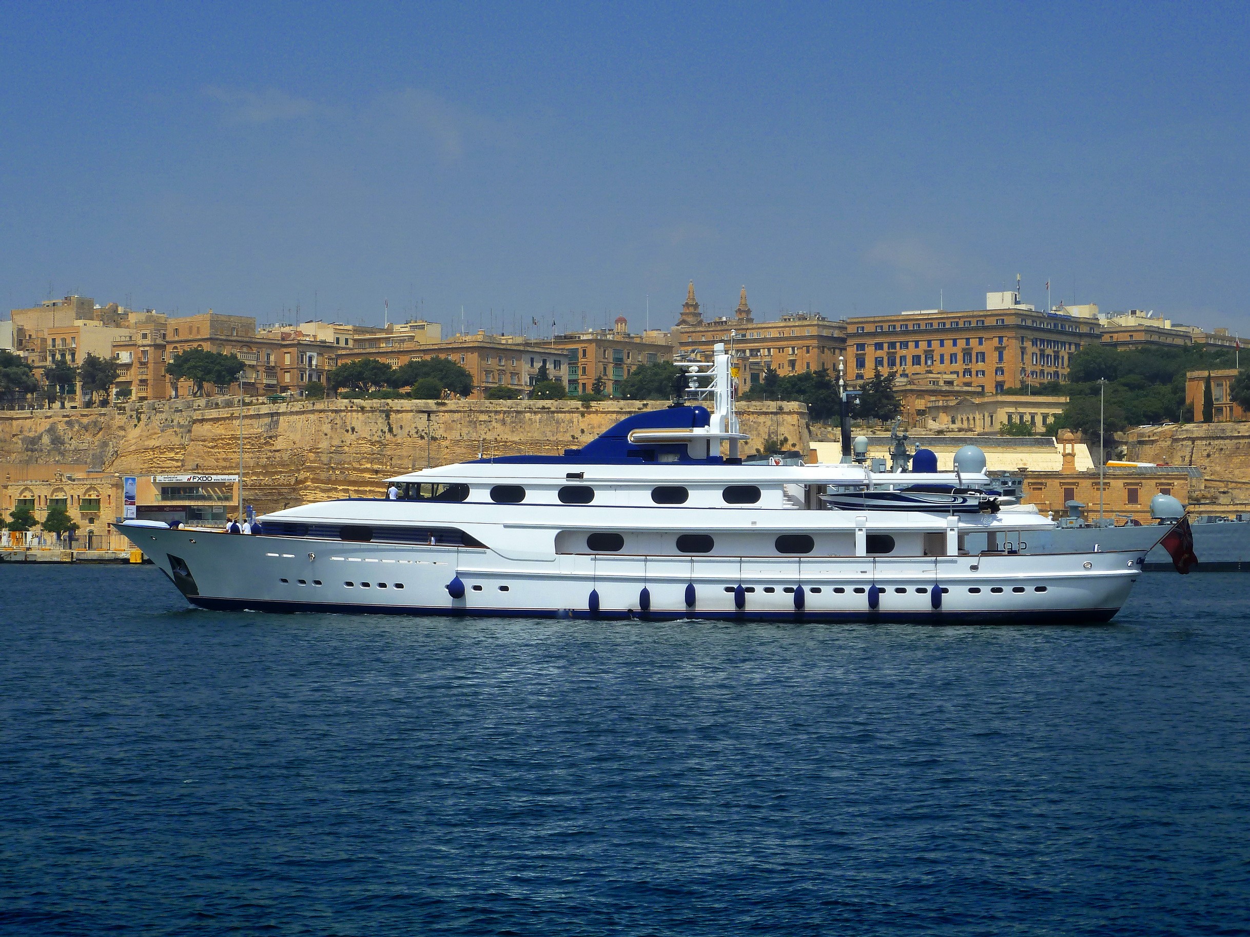 Superyacht Cleopatra C sailing near Valletta, Malta HD Wallpaper