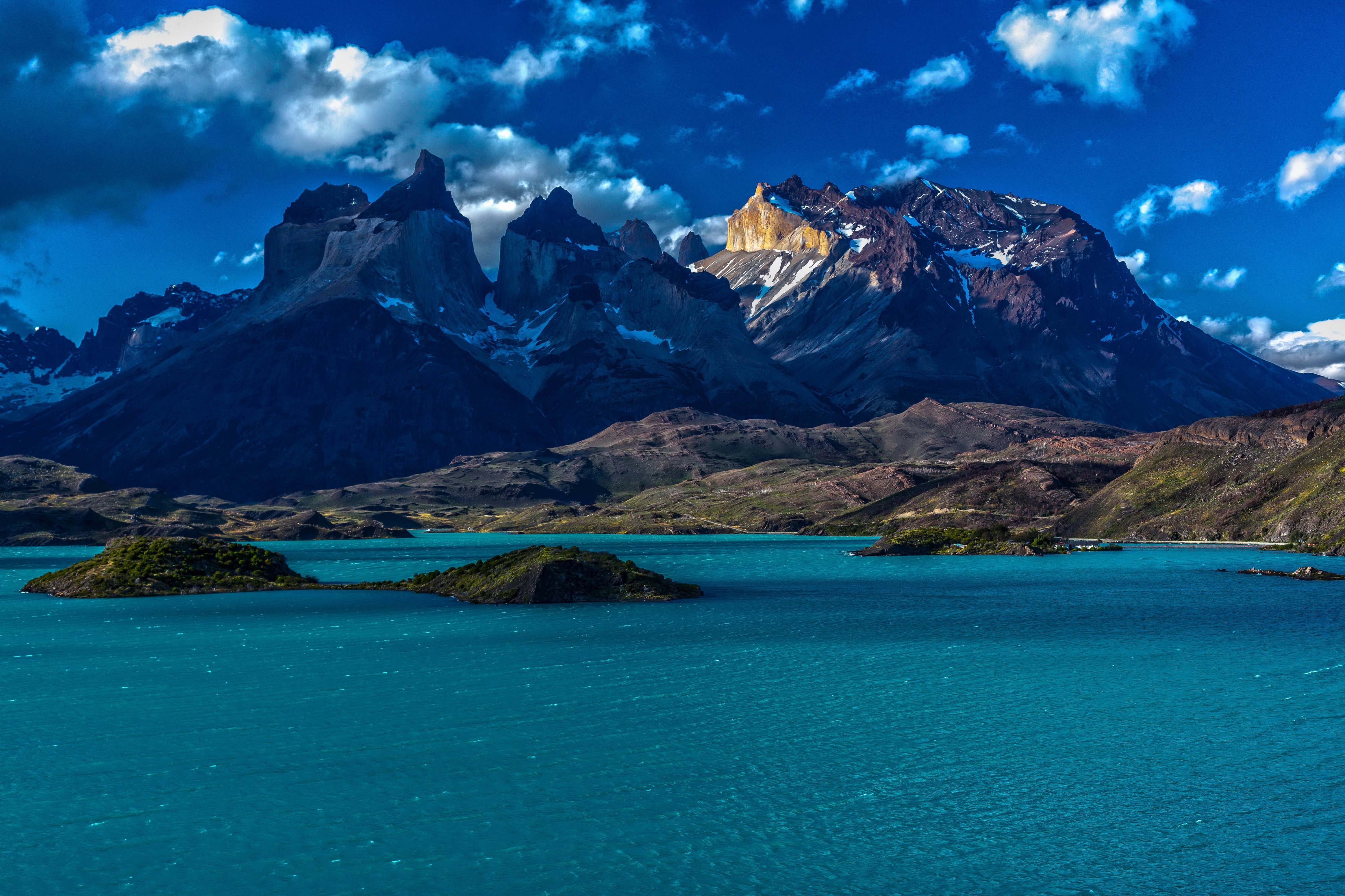 Torres del Paine Mountains and Lake in Patagonia, Chile HD Wallpaper