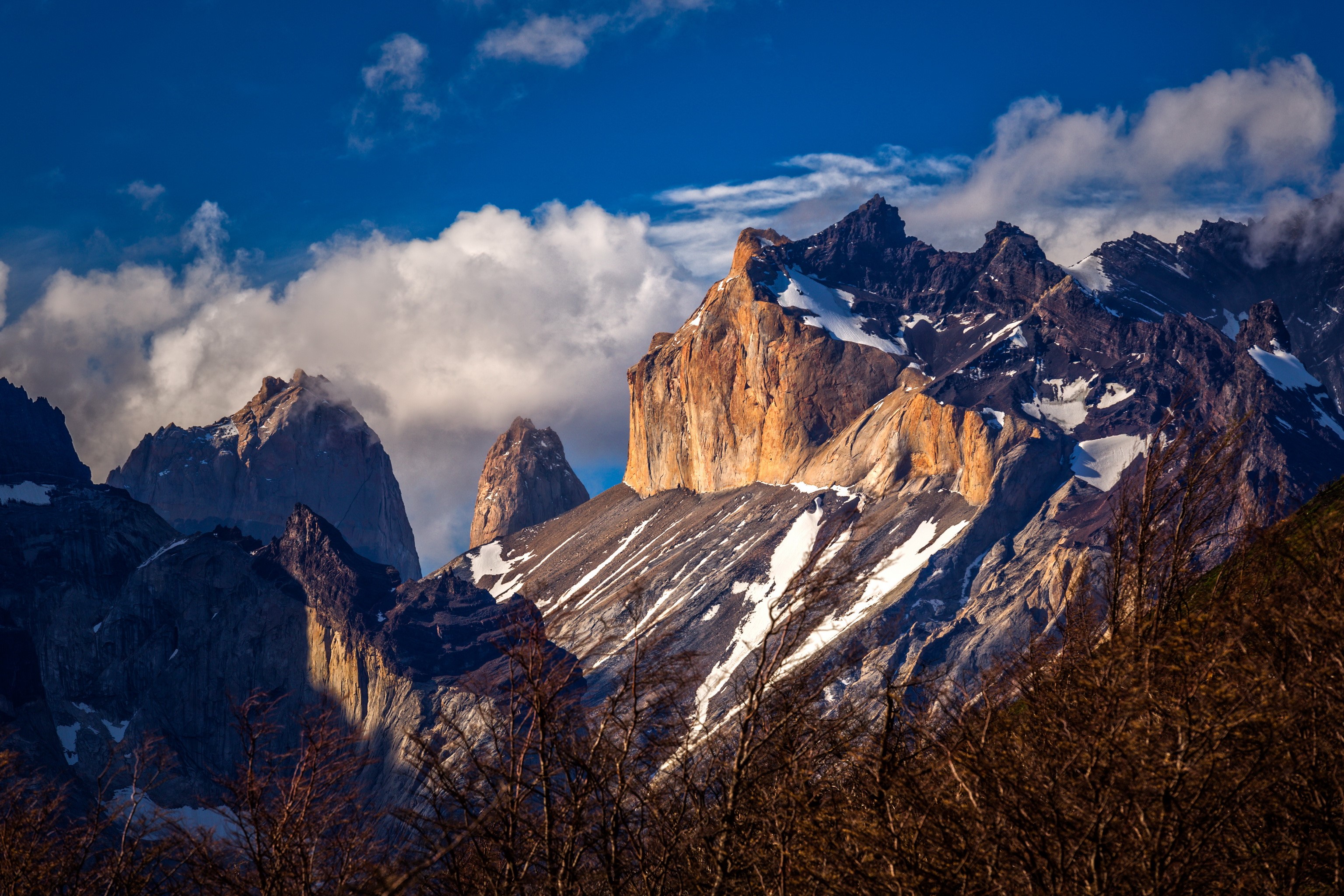 Patagonia Mountains Scenery in Chile HD Wallpaper