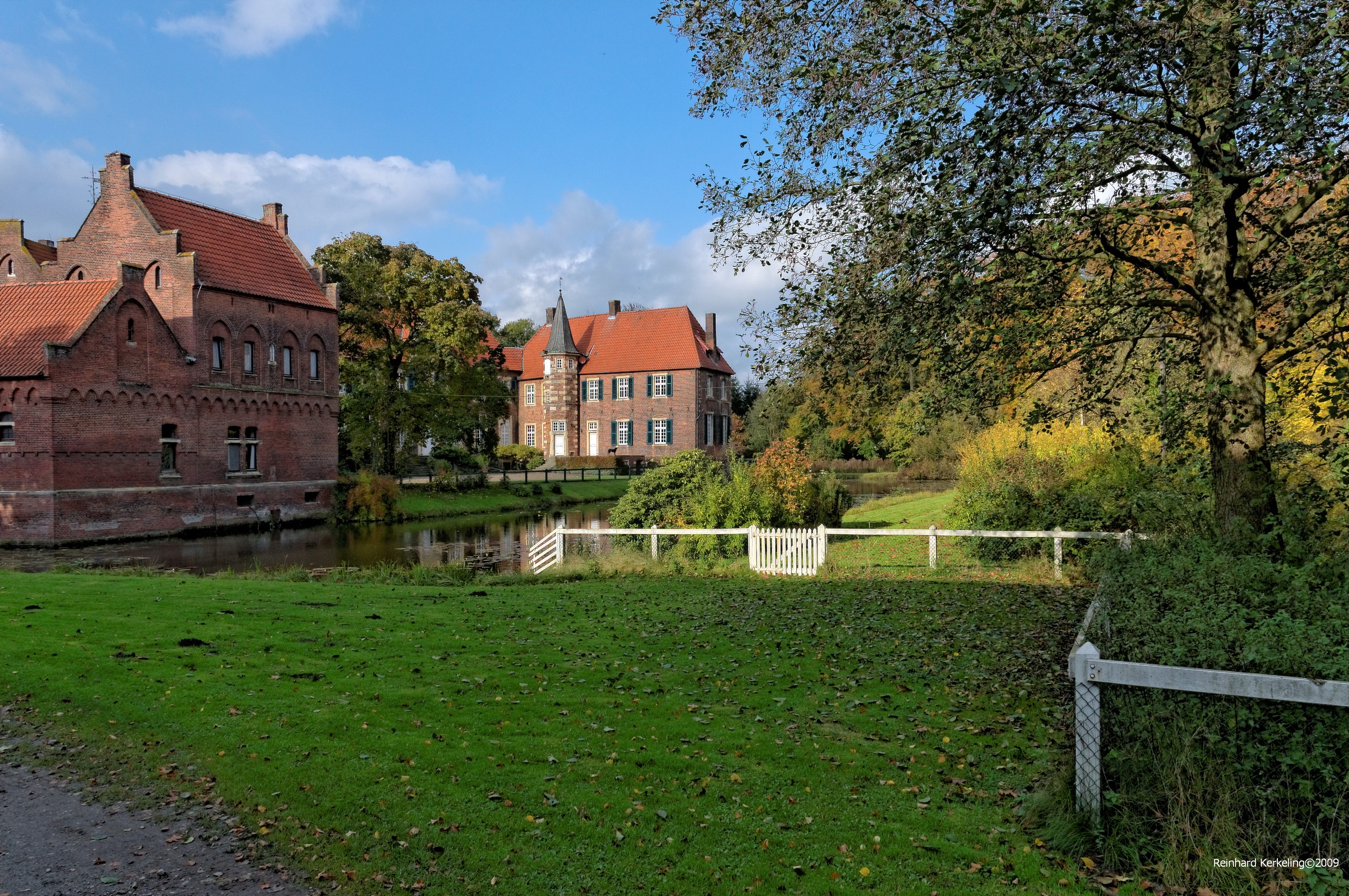 Egelburg Castle in Germany during Autumn HD Wallpaper