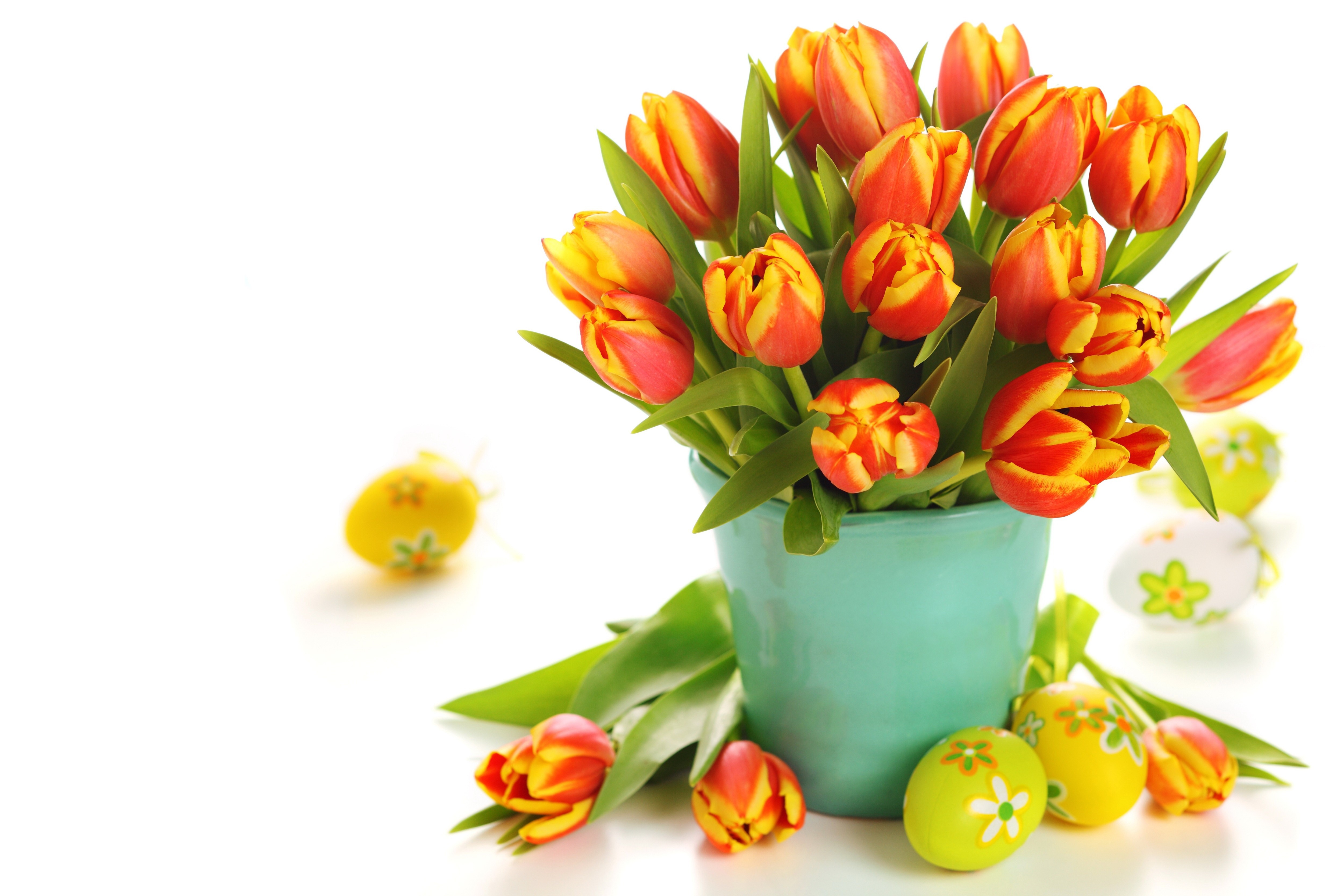 Tulips in a vase with Easter eggs HD Wallpaper