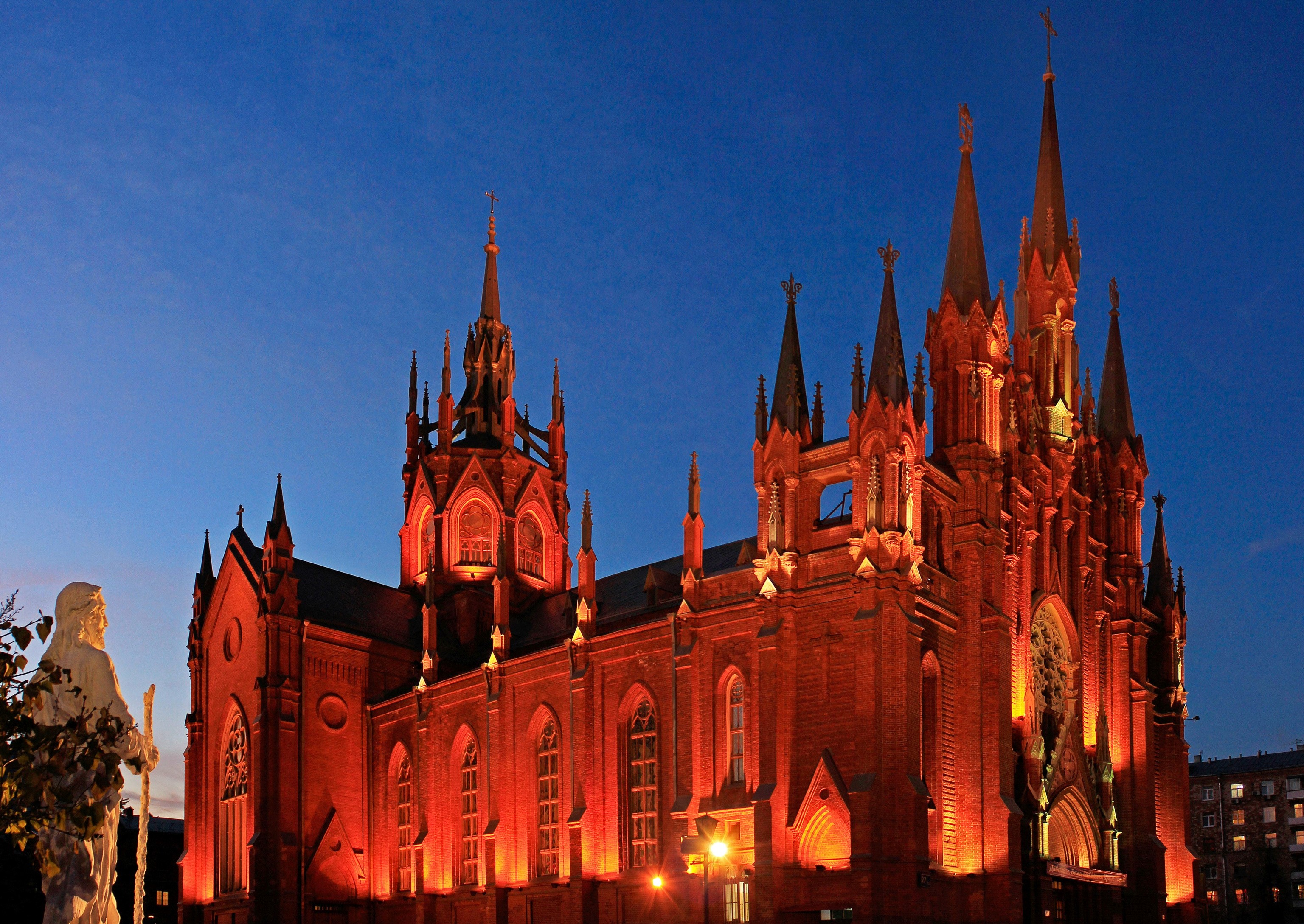 Cathedral of the Immaculate Conception, Moscow HD Wallpaper