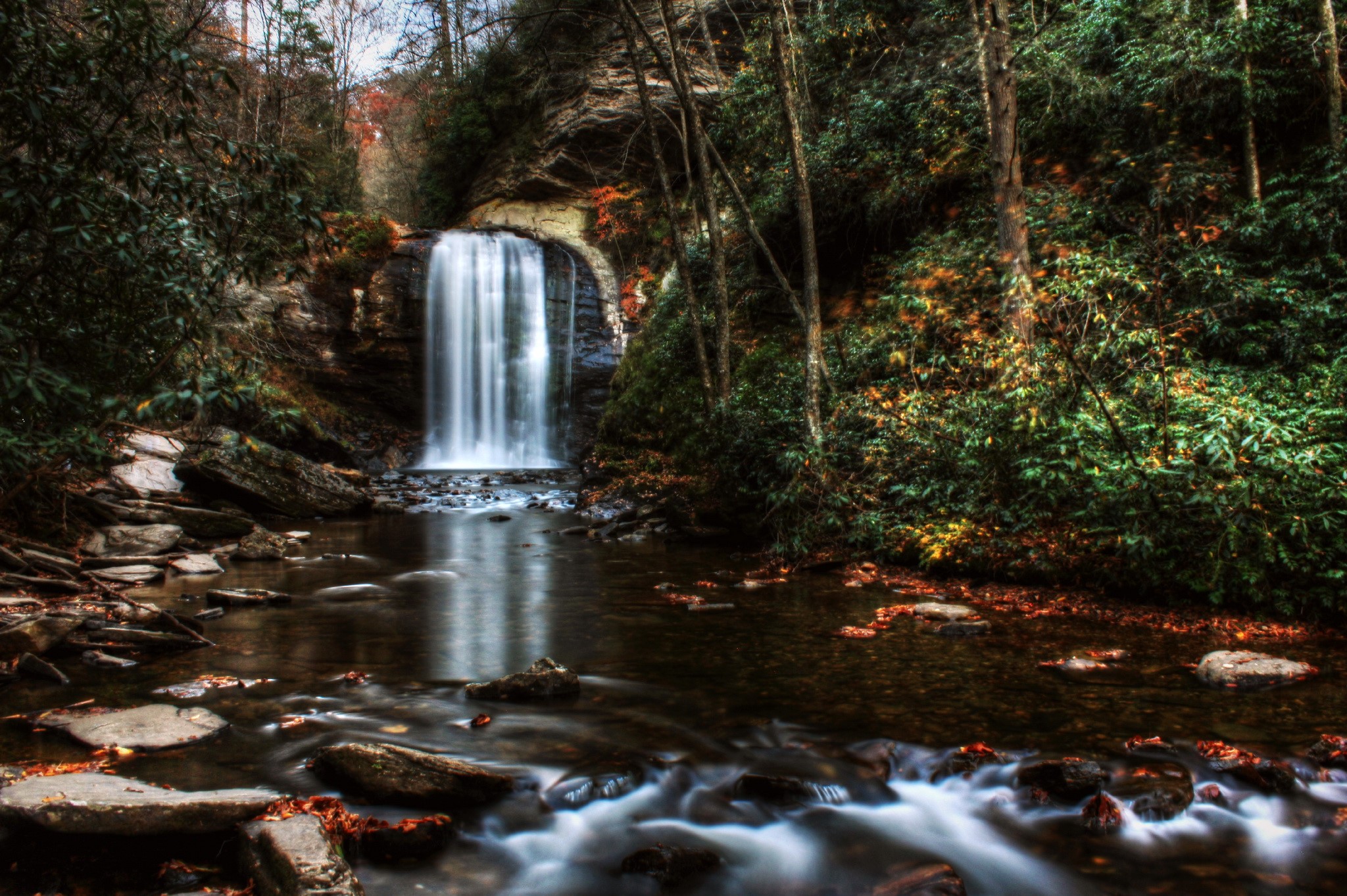 Waterfall in Brevard, North Carolina, USA HD Wallpaper