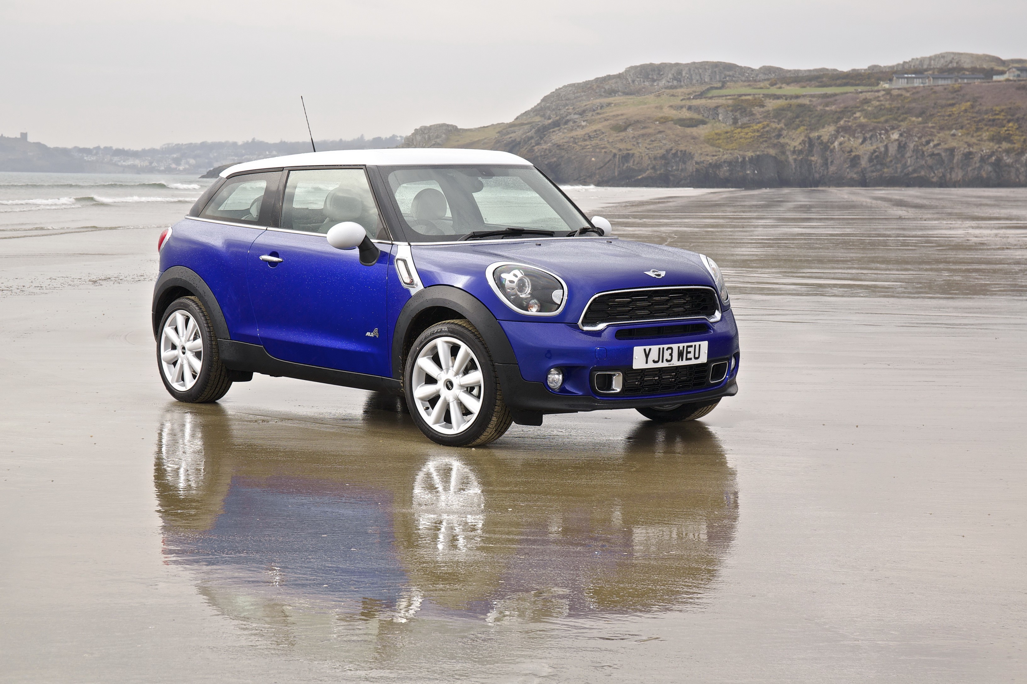 Blue 2013 Mini Paceman Cooper SD on a Beach HD Wallpaper