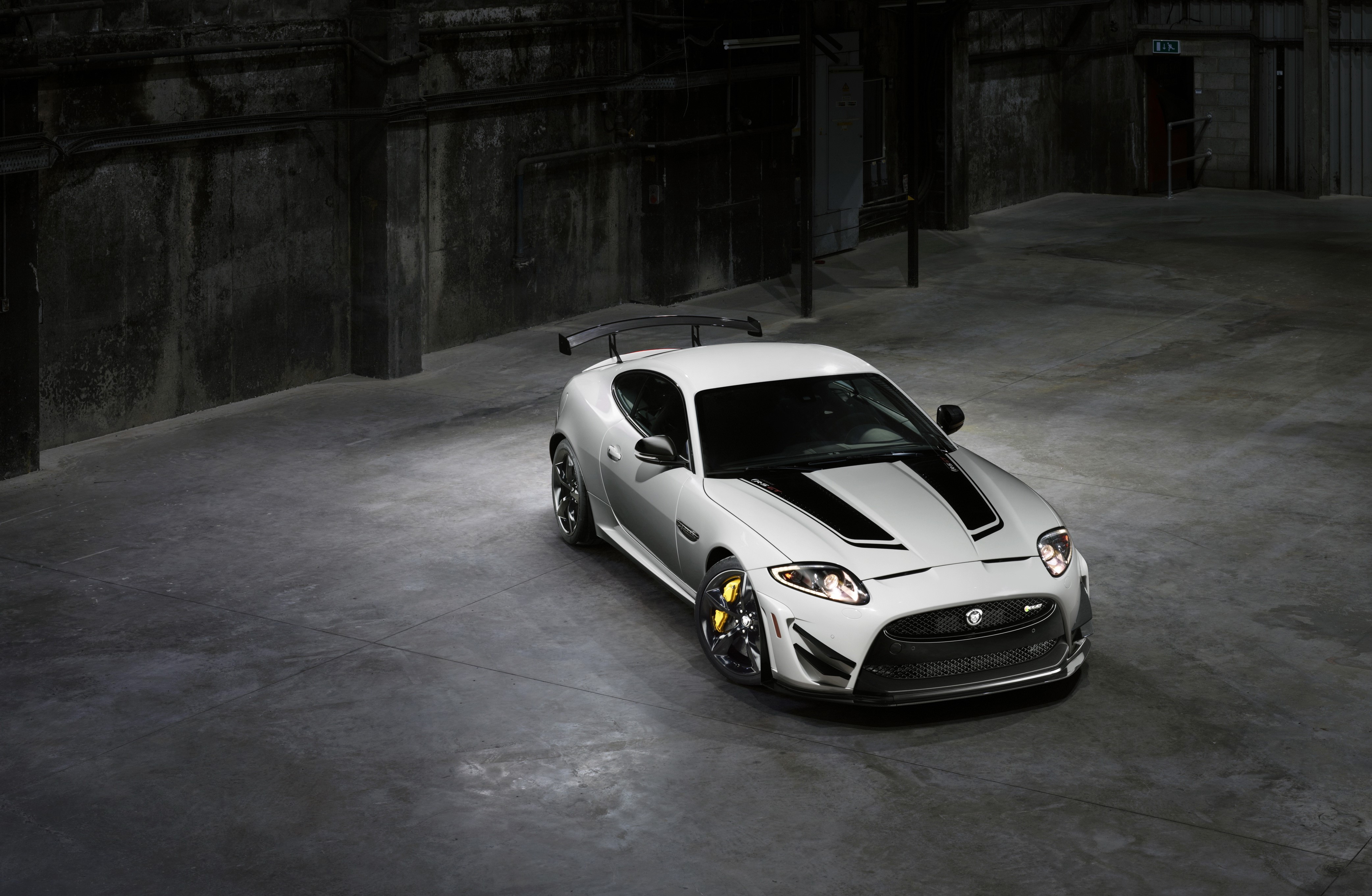 4K 2013 Jaguar XKR-S GT HD Wallpaper