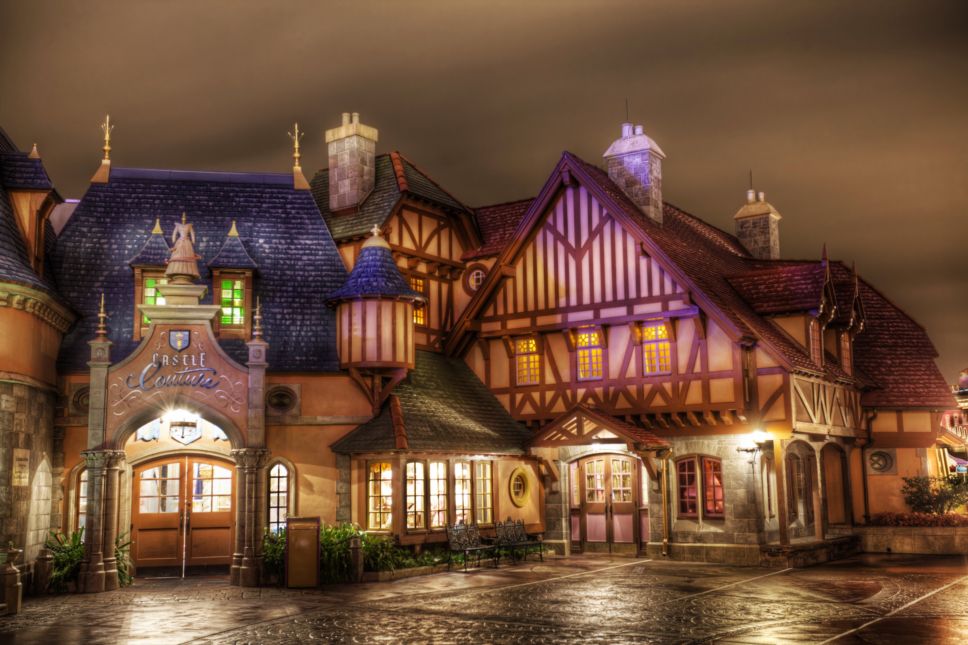 Castle Couture at Disneyland California HD Wallpaper